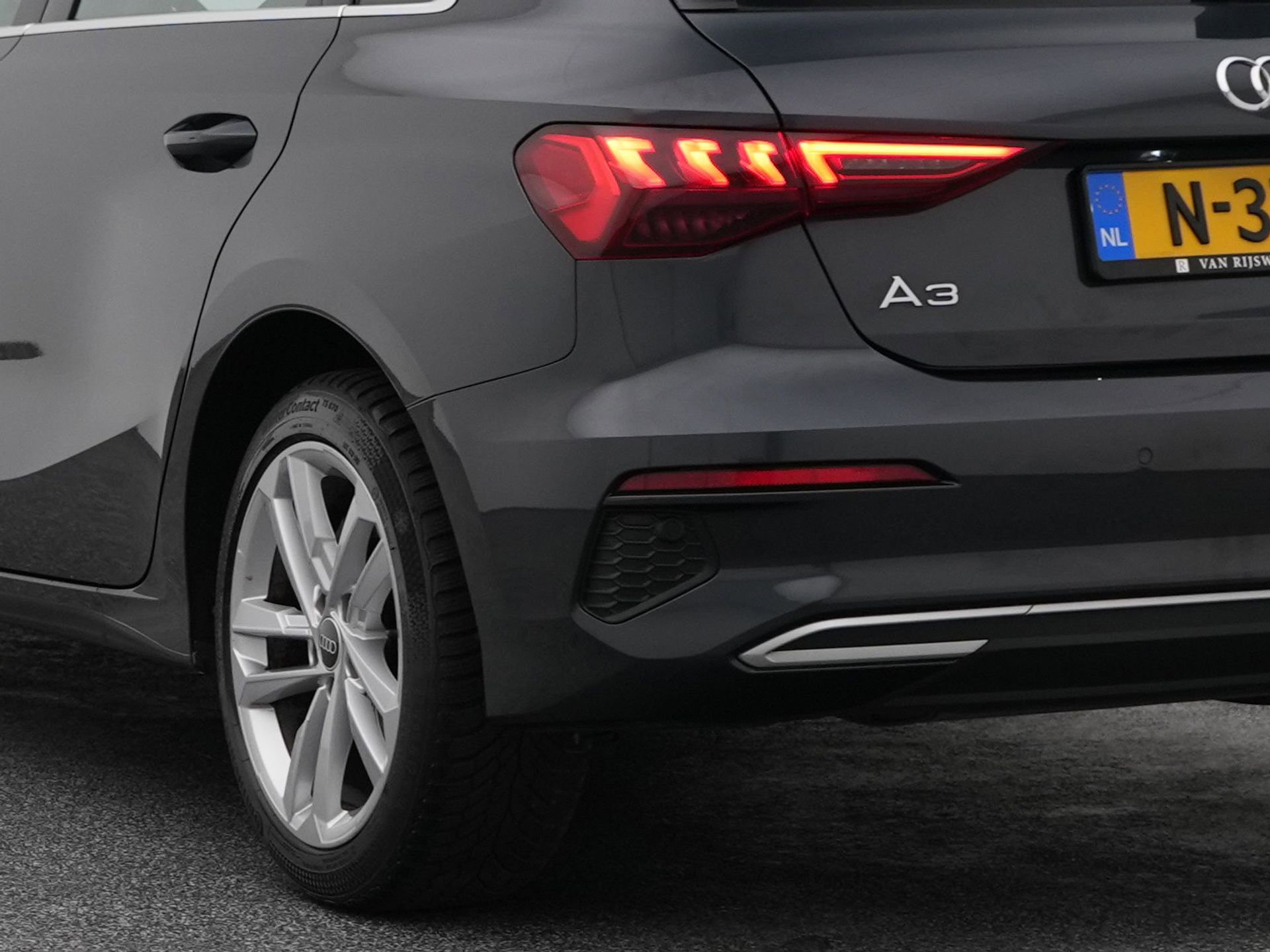 Auto afbeelding: 18