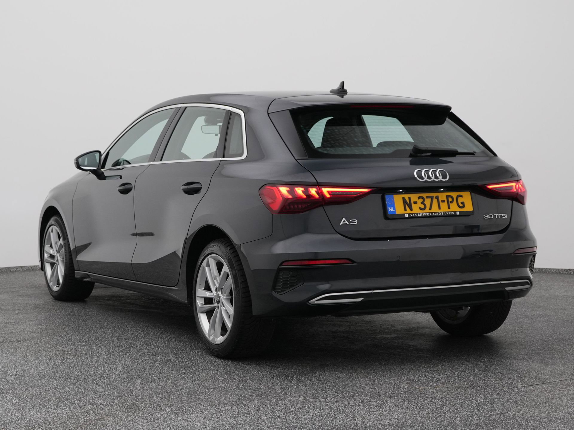 Auto afbeelding: 5
