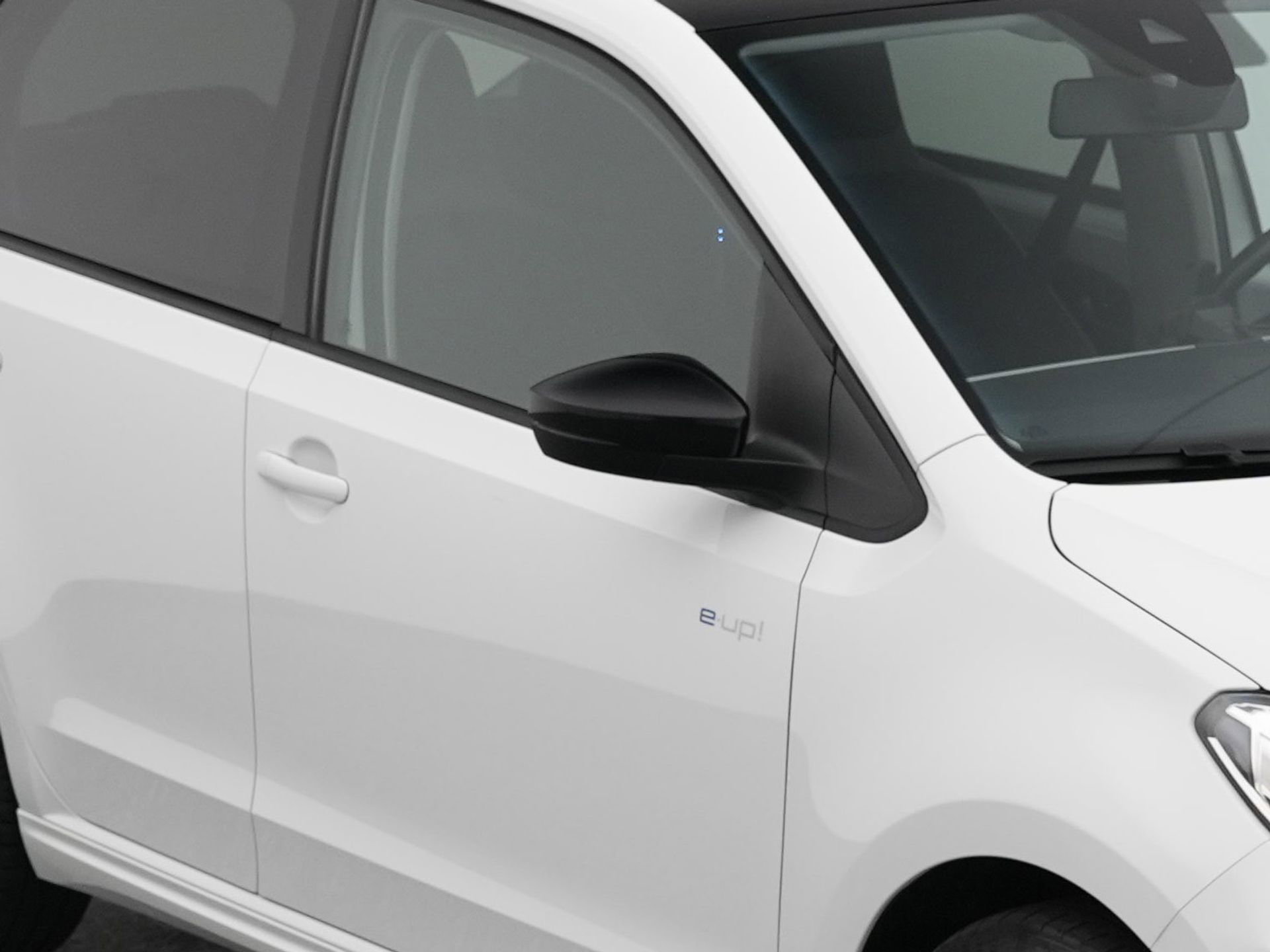 Auto afbeelding: 24