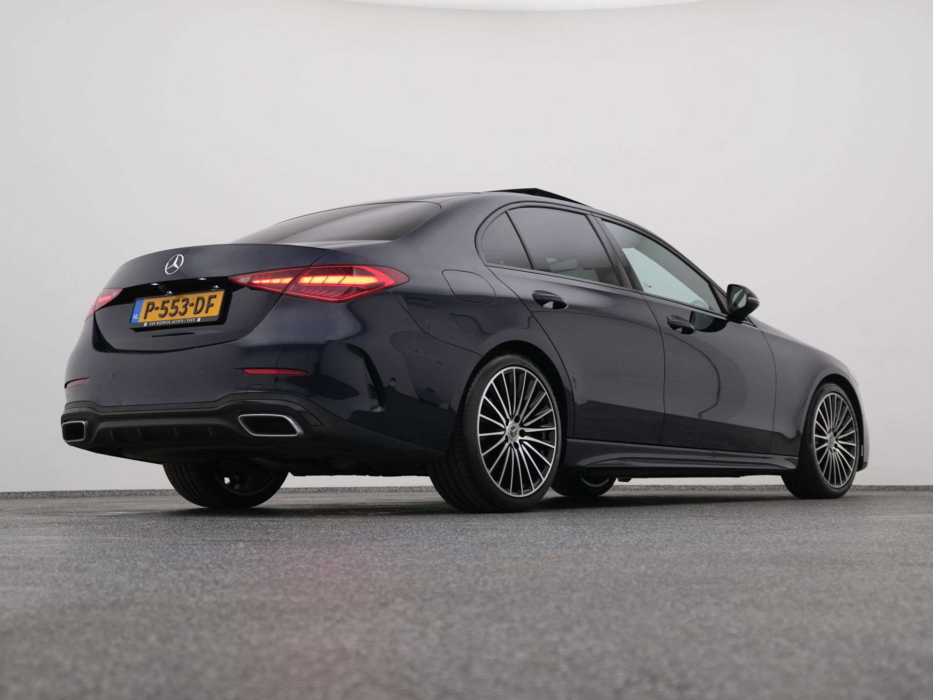 Auto afbeelding: 16