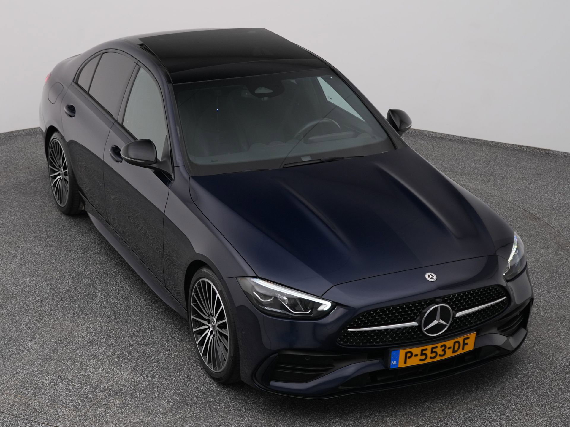 Auto afbeelding: 24