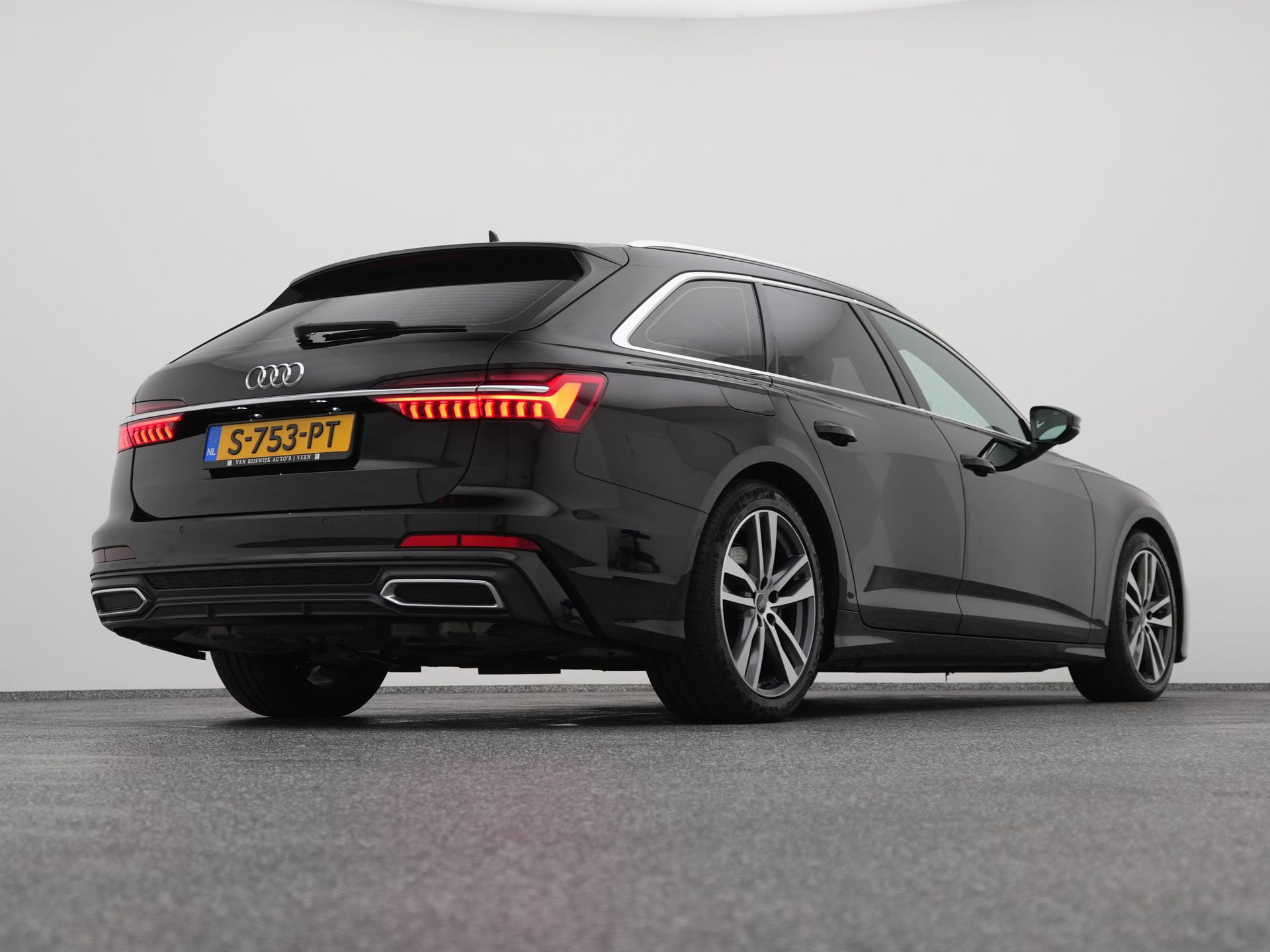 Auto afbeelding: 16