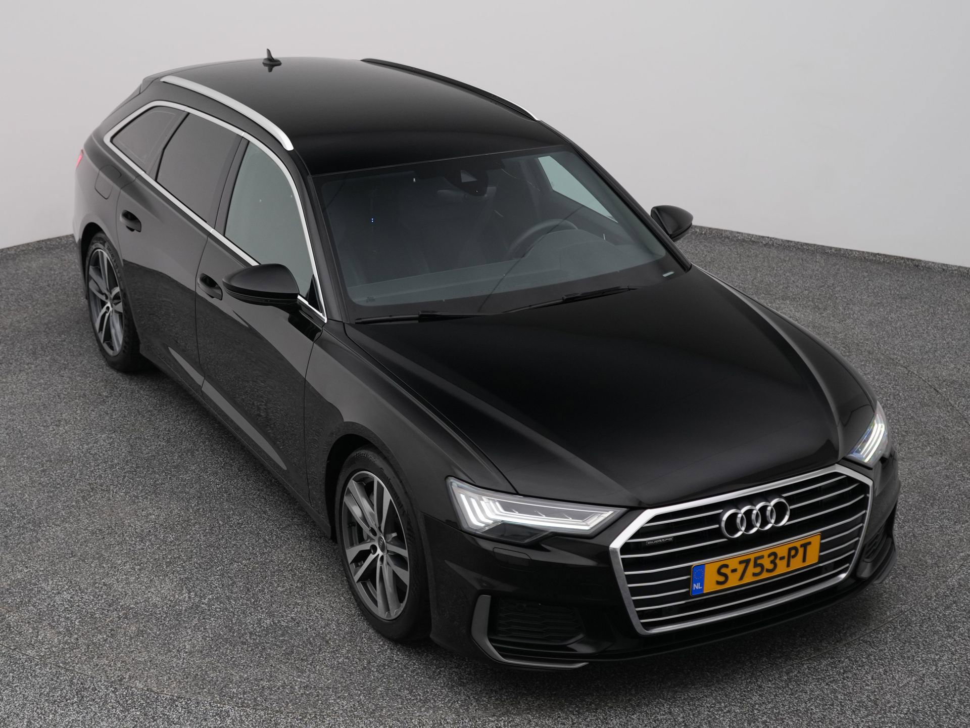 Auto afbeelding: 24