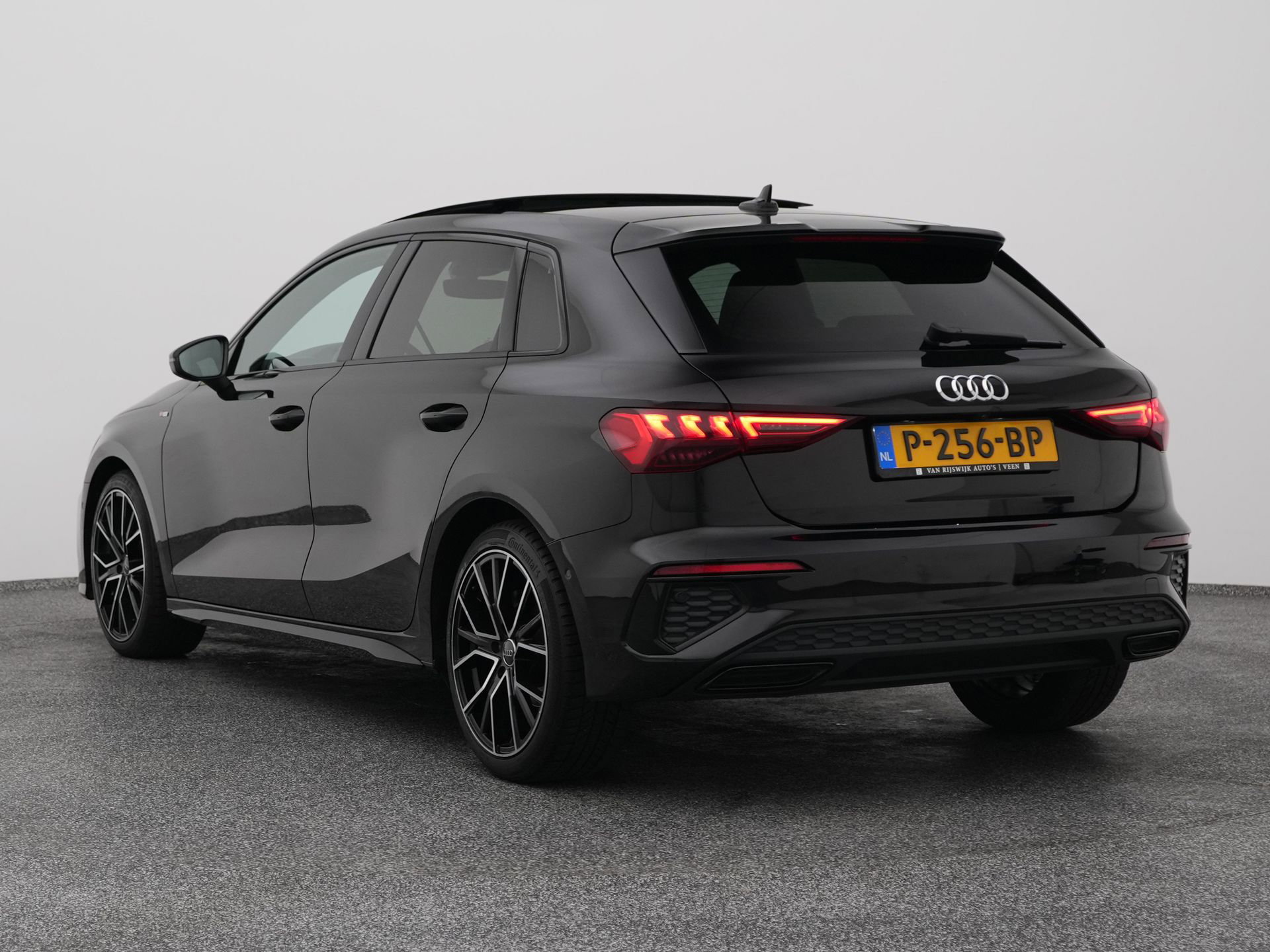Auto afbeelding: 5