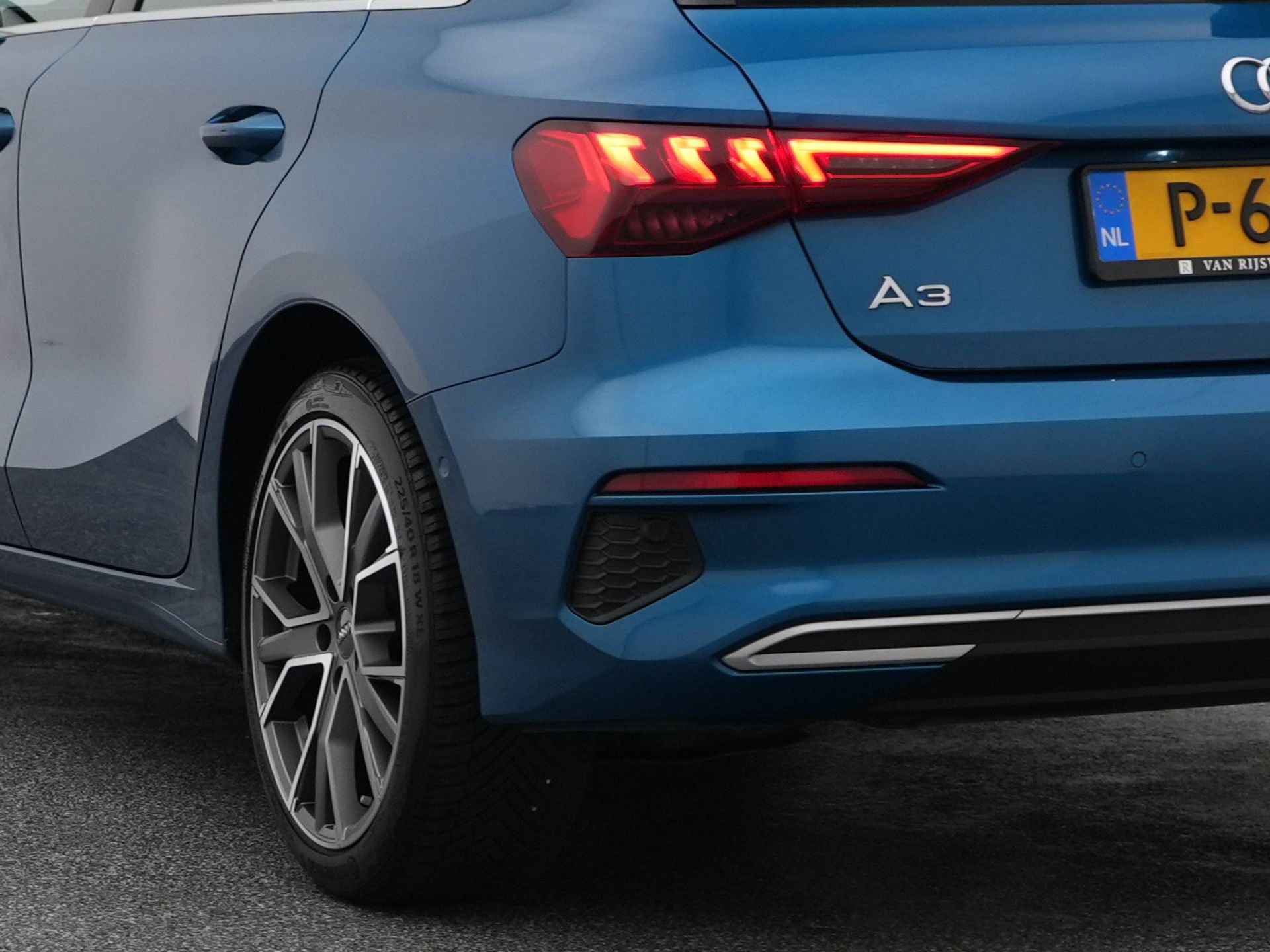 Auto afbeelding: 18