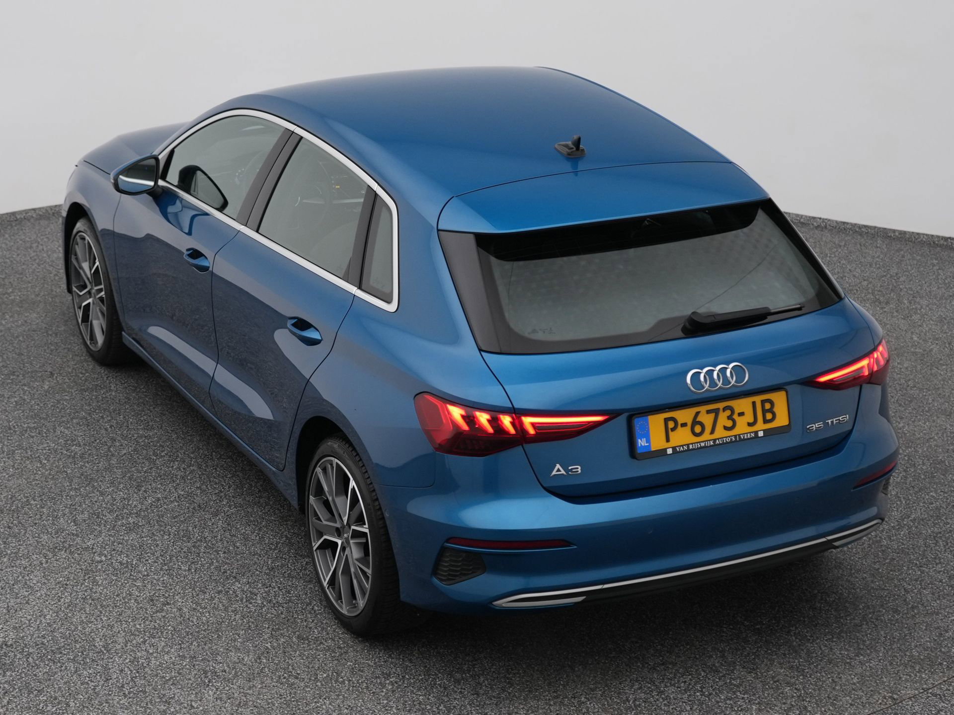 Auto afbeelding: 25