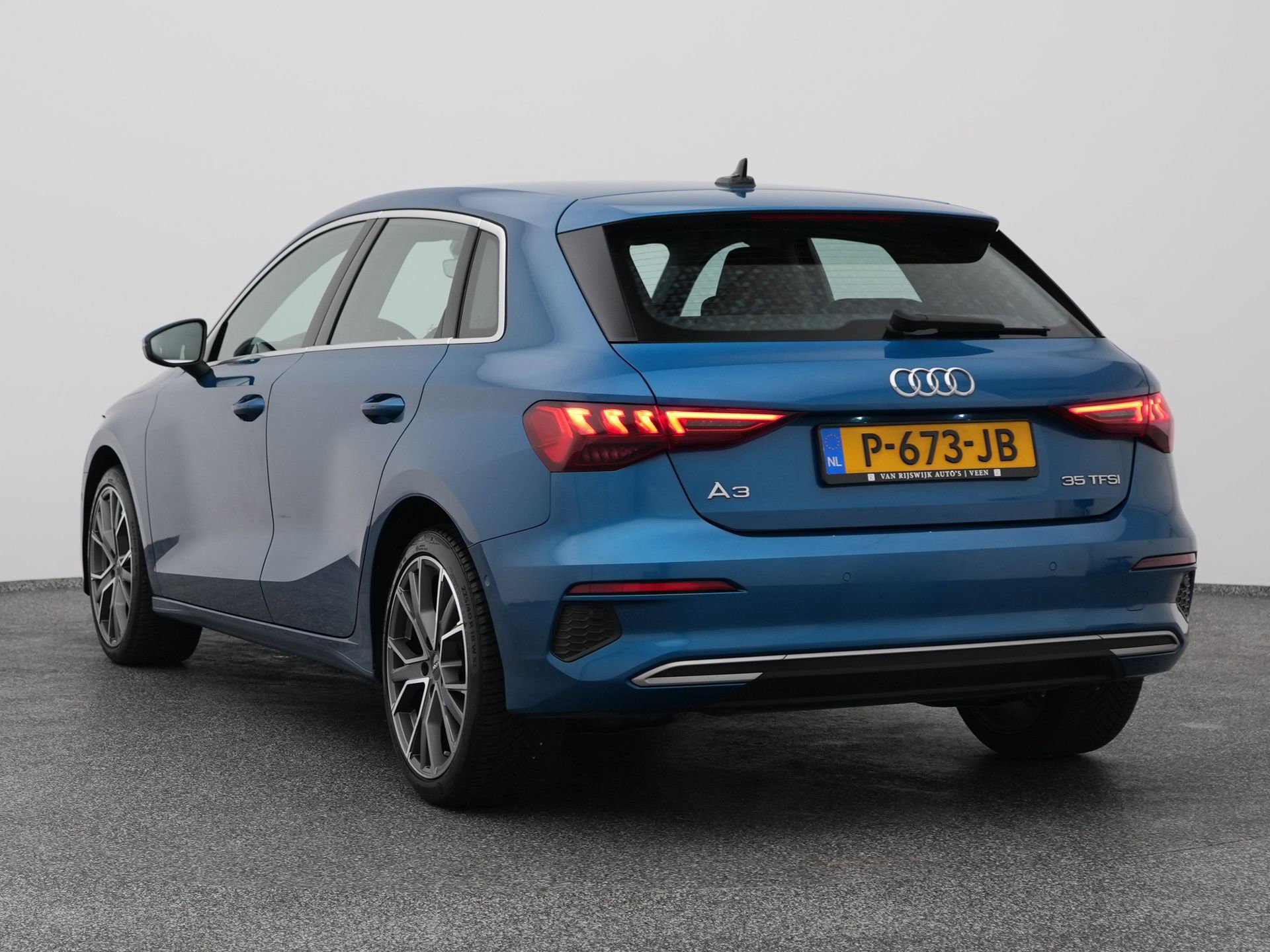 Auto afbeelding: 5