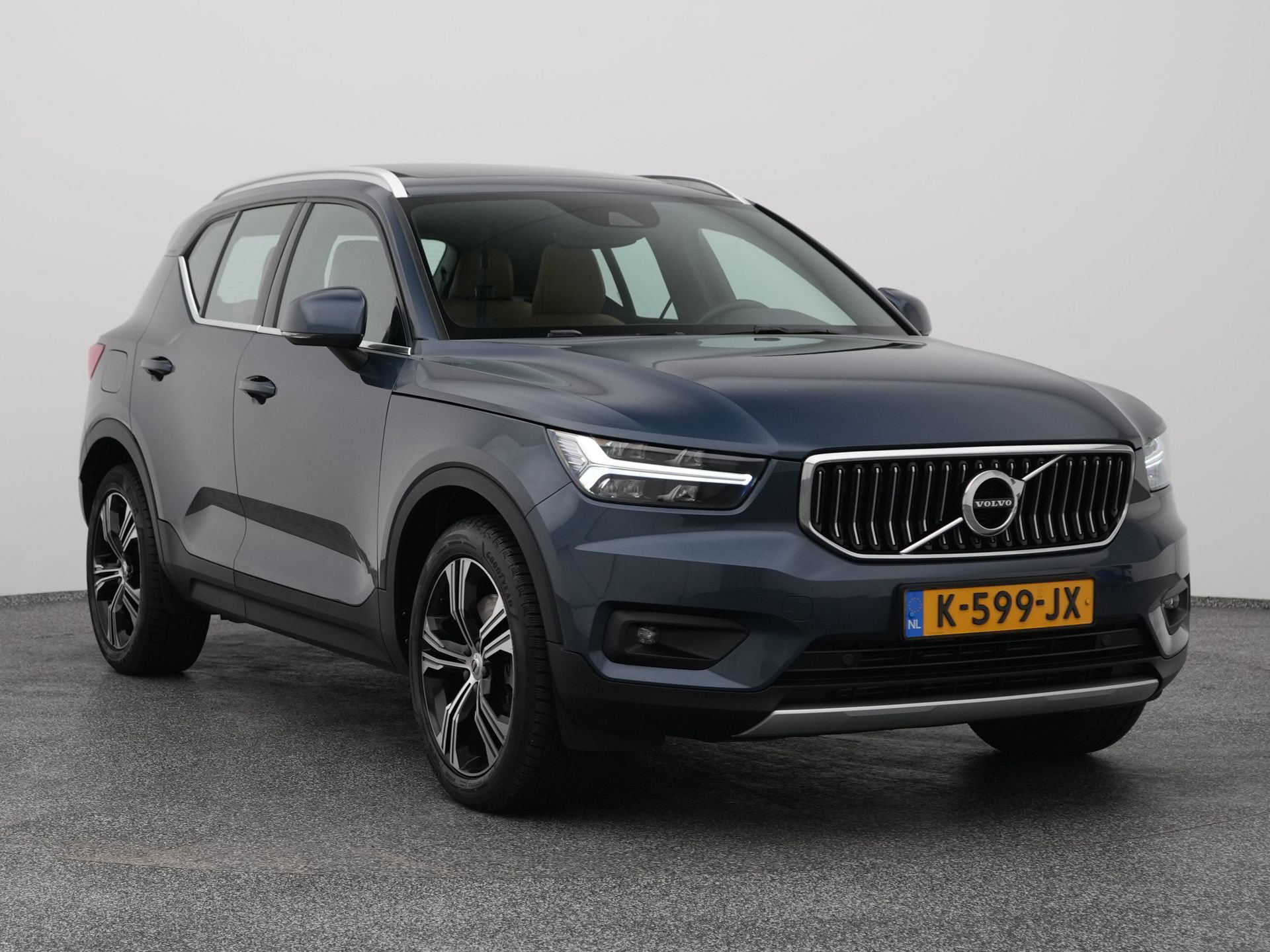 Auto afbeelding: 2