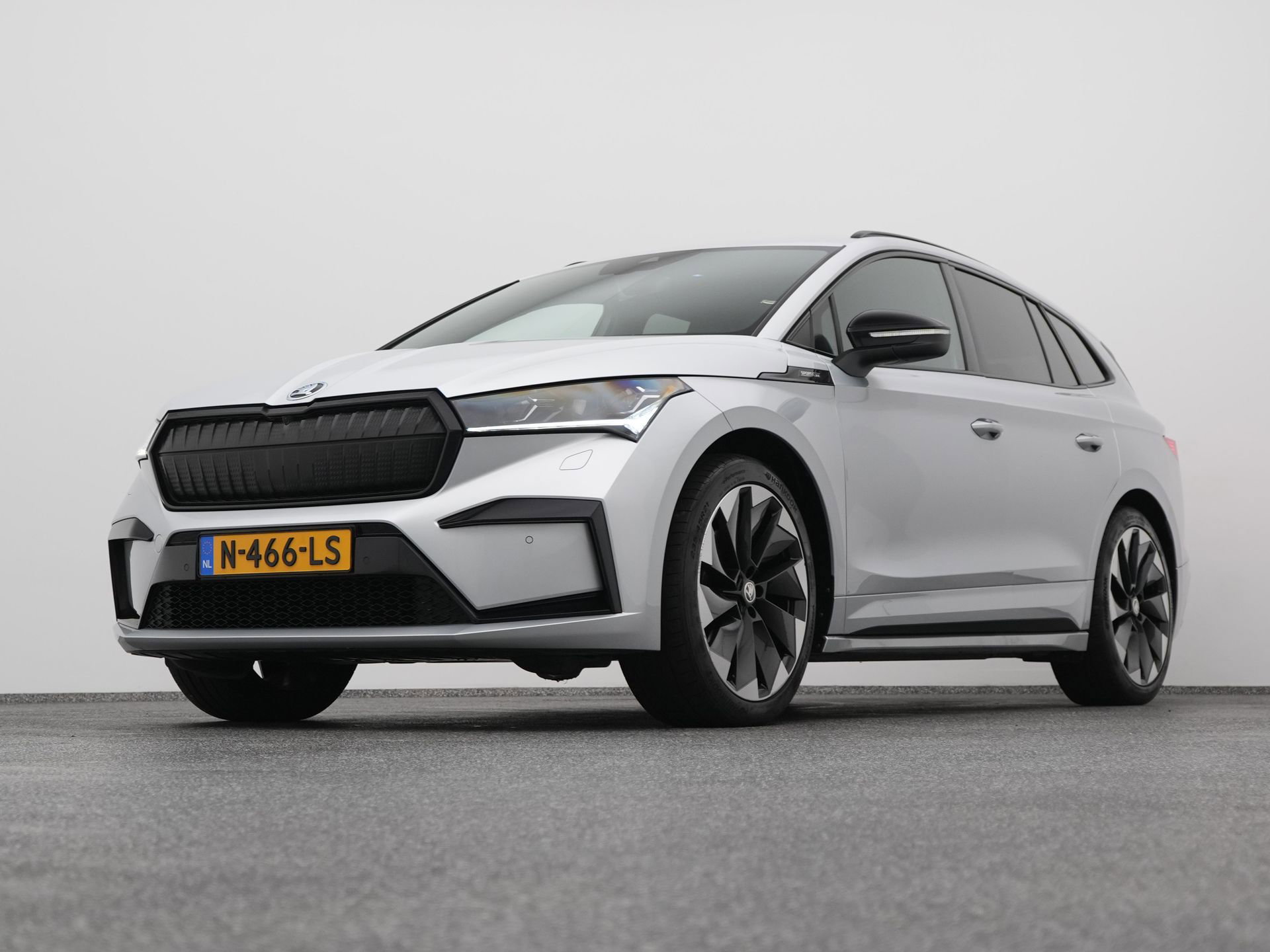 Auto afbeelding: 16