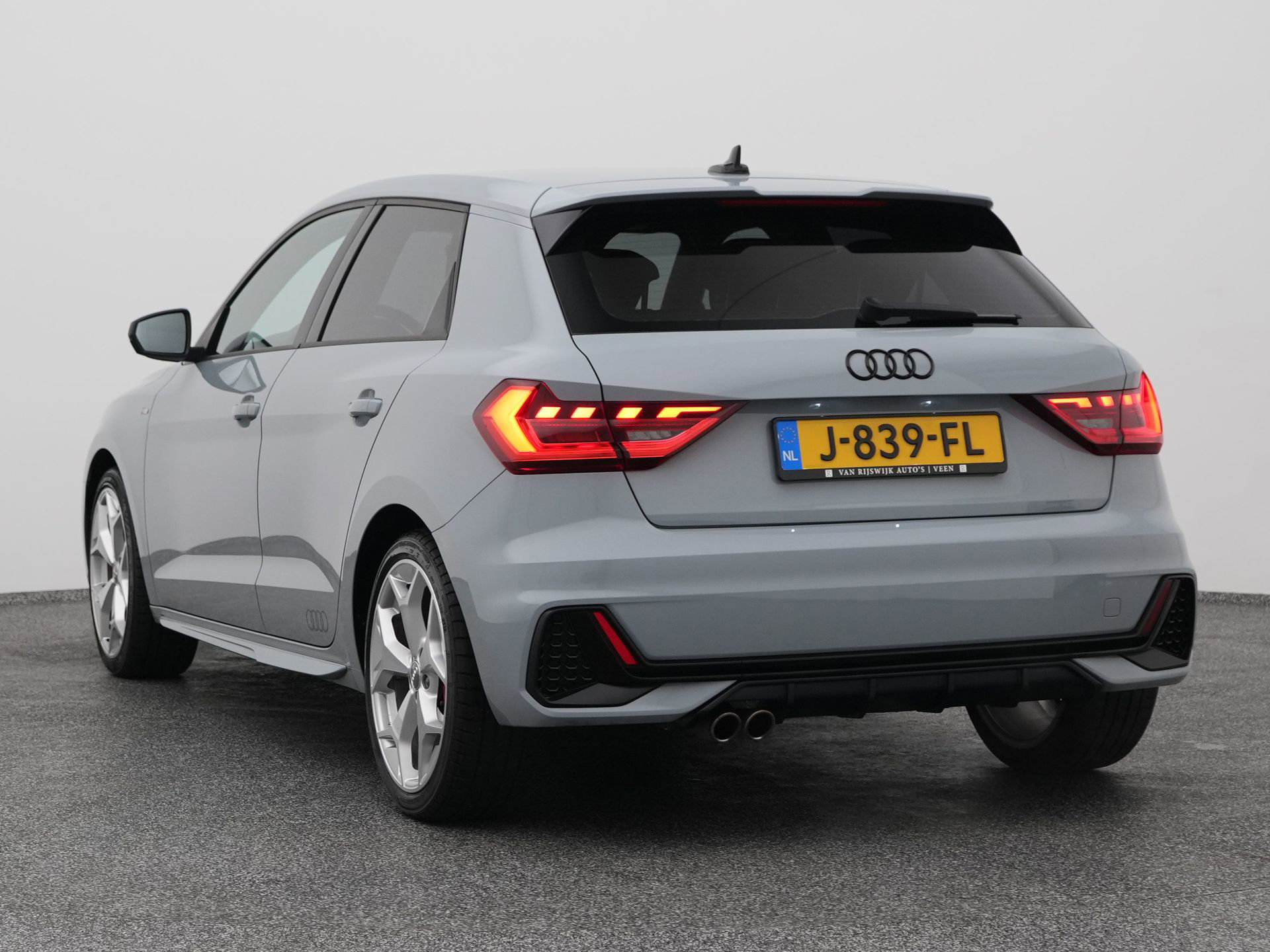 Auto afbeelding: 5