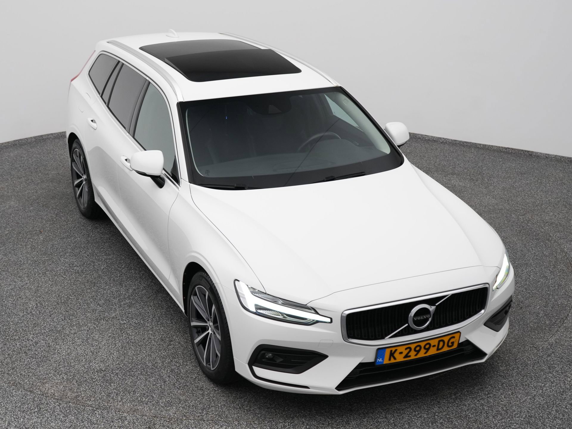 Auto afbeelding: 24