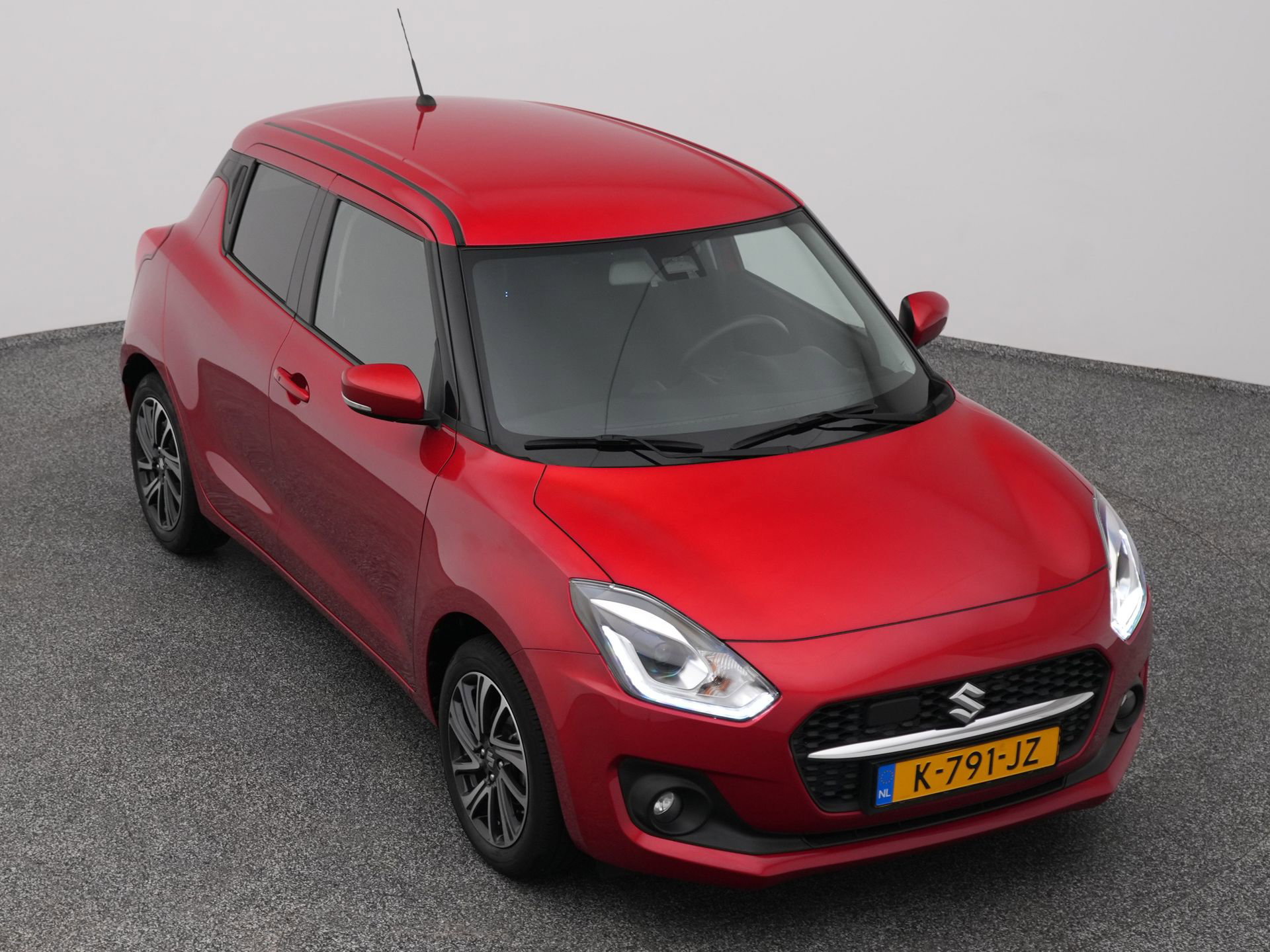Auto afbeelding: 24