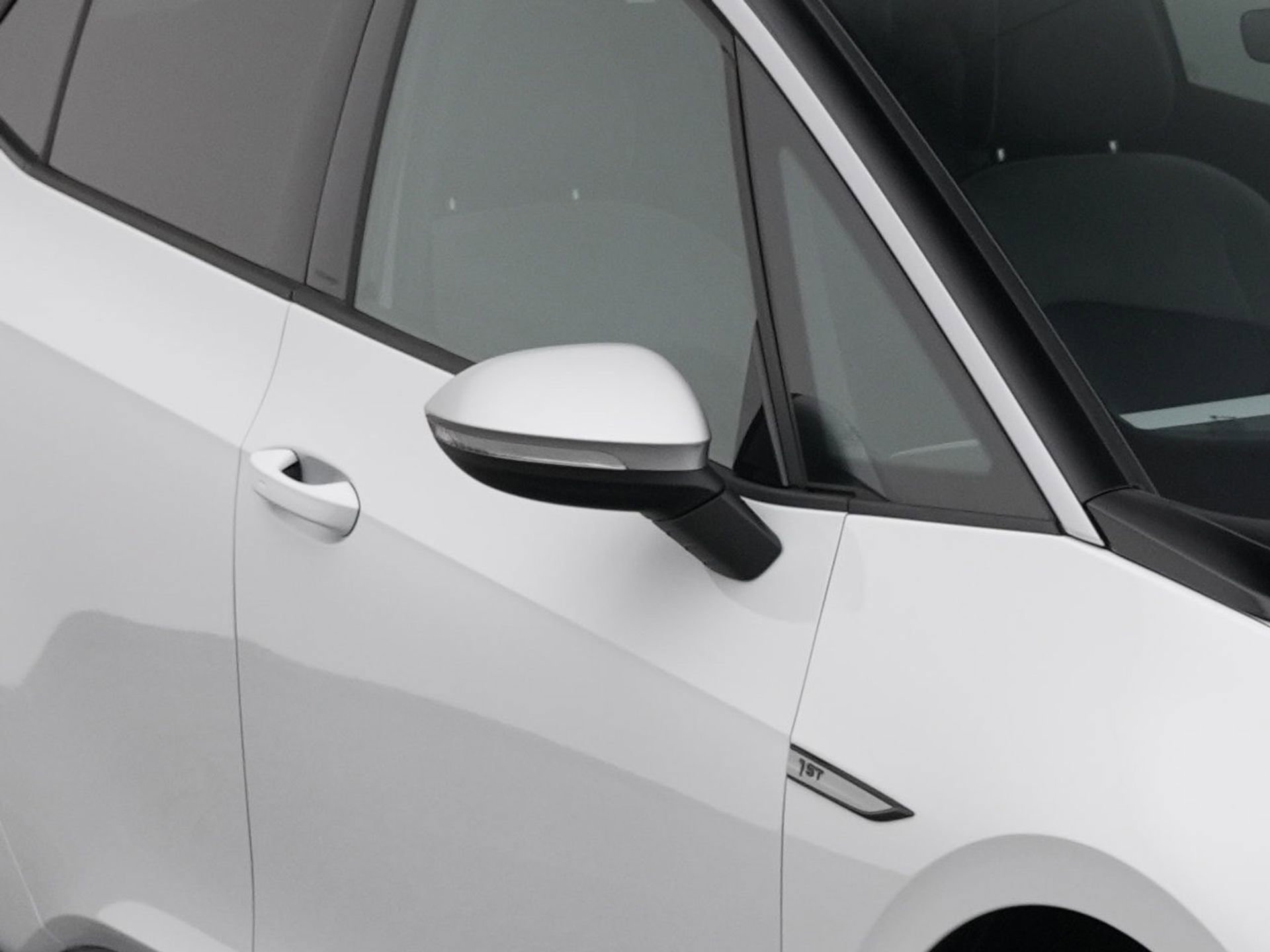 Auto afbeelding: 24