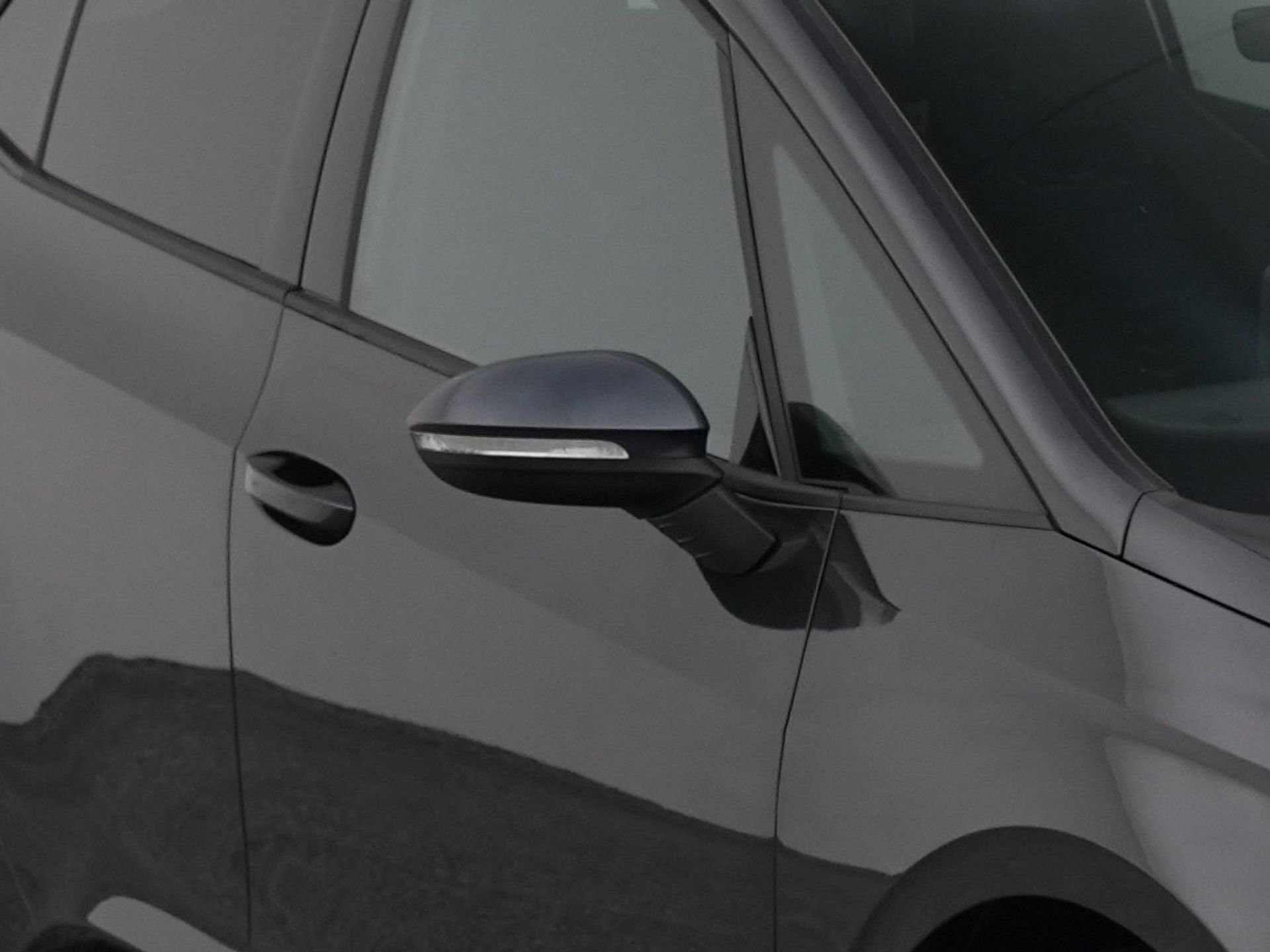 Auto afbeelding: 24
