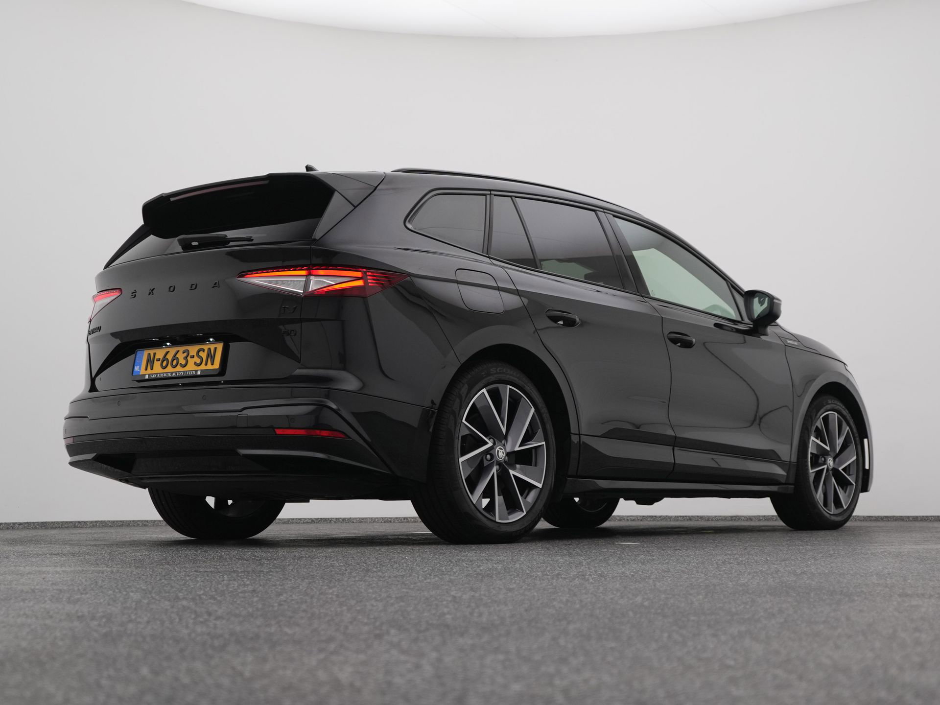 Auto afbeelding: 16
