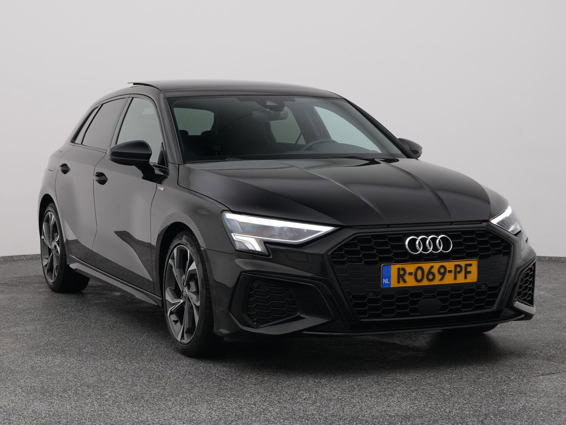 Auto afbeelding: 2