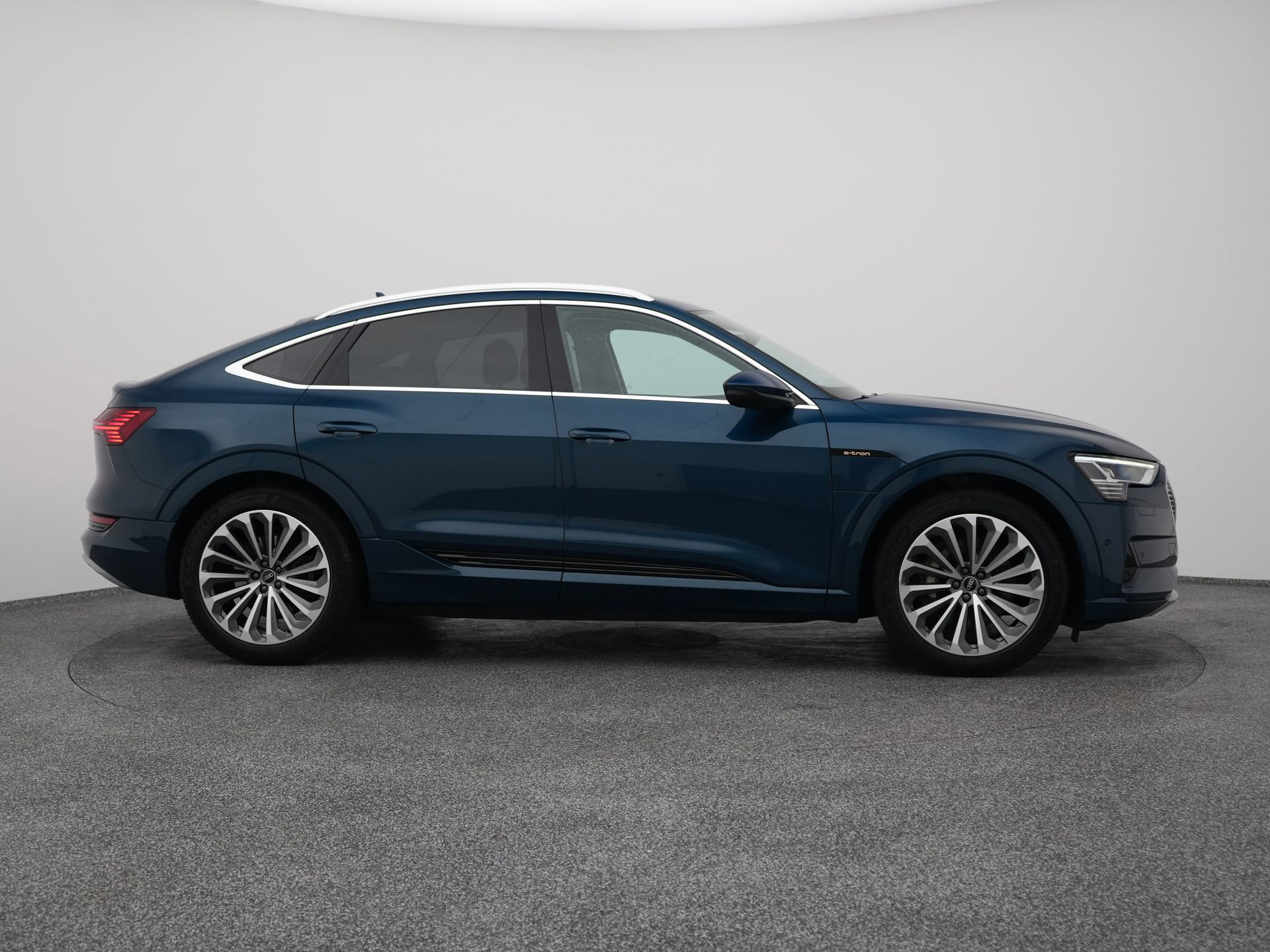 Auto afbeelding: 15