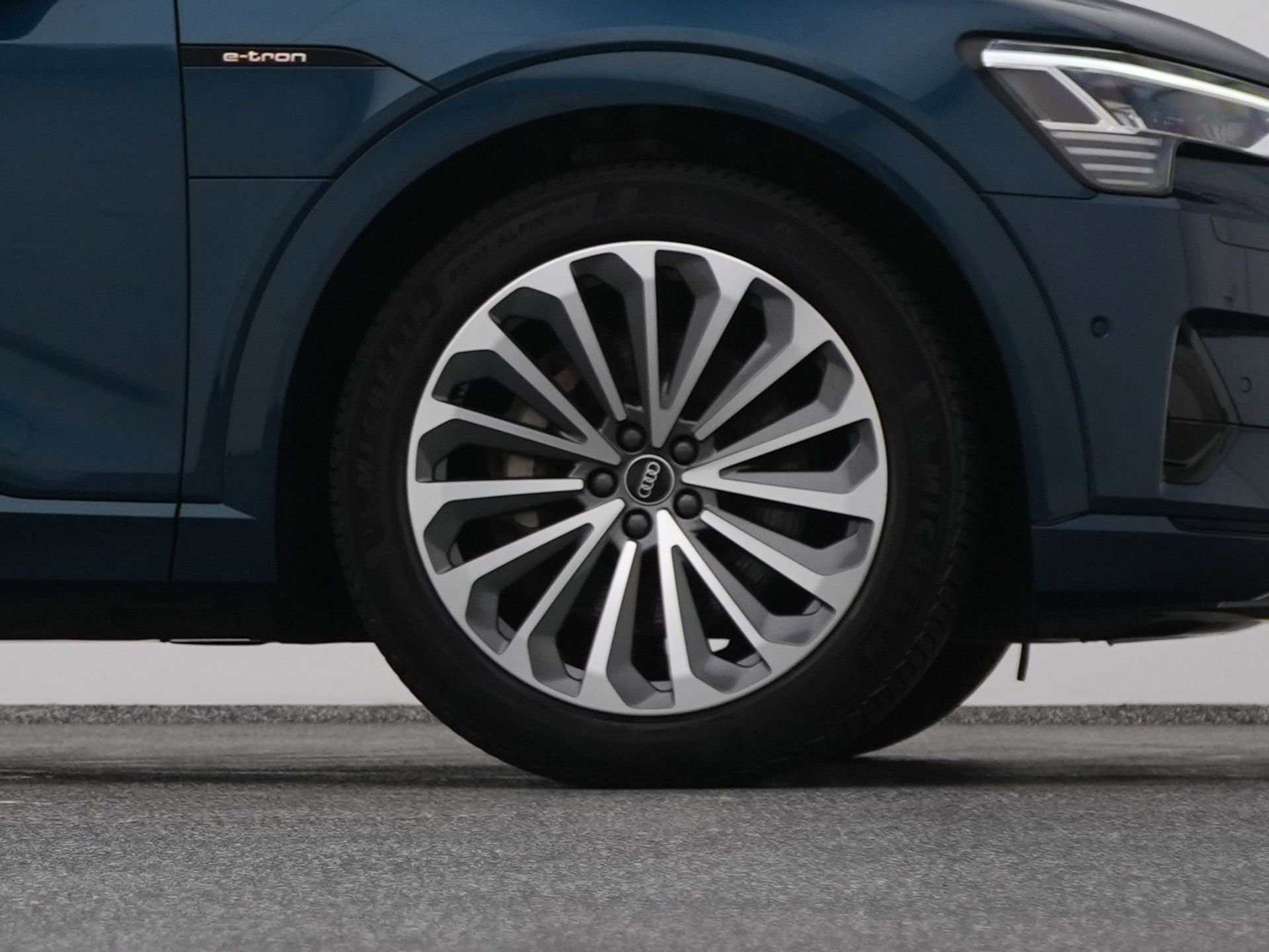 Auto afbeelding: 43