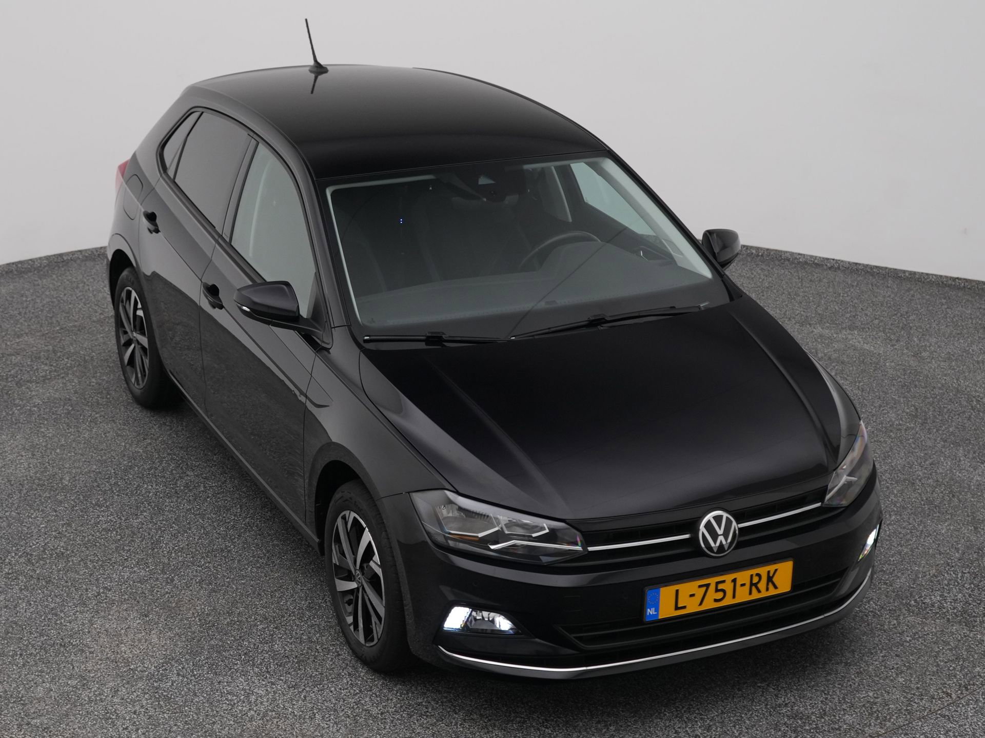 Auto afbeelding: 24