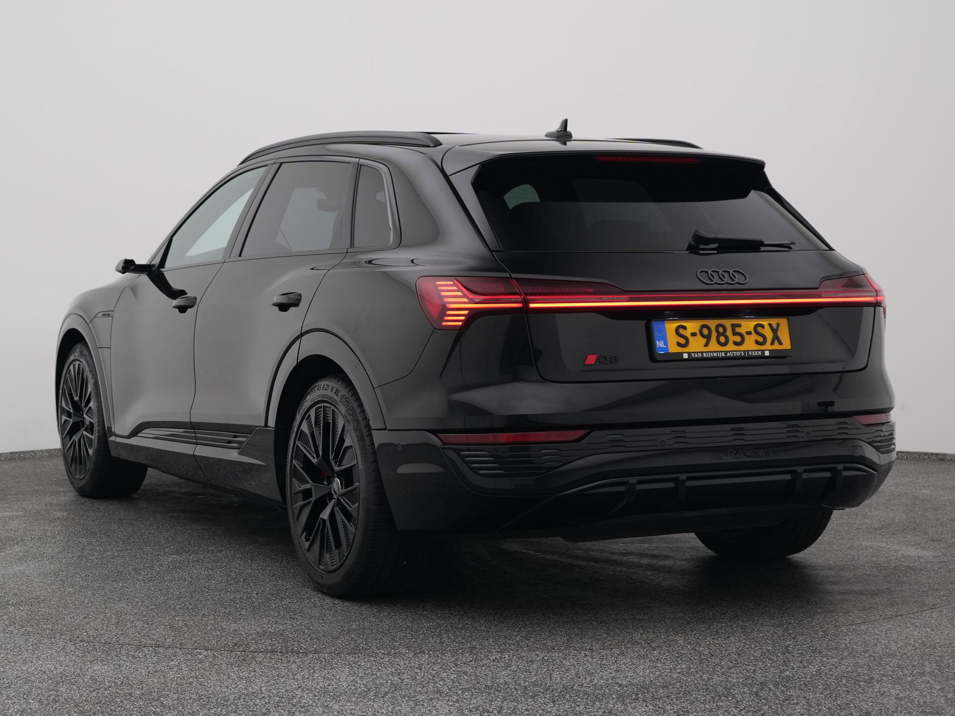 Auto afbeelding: 6