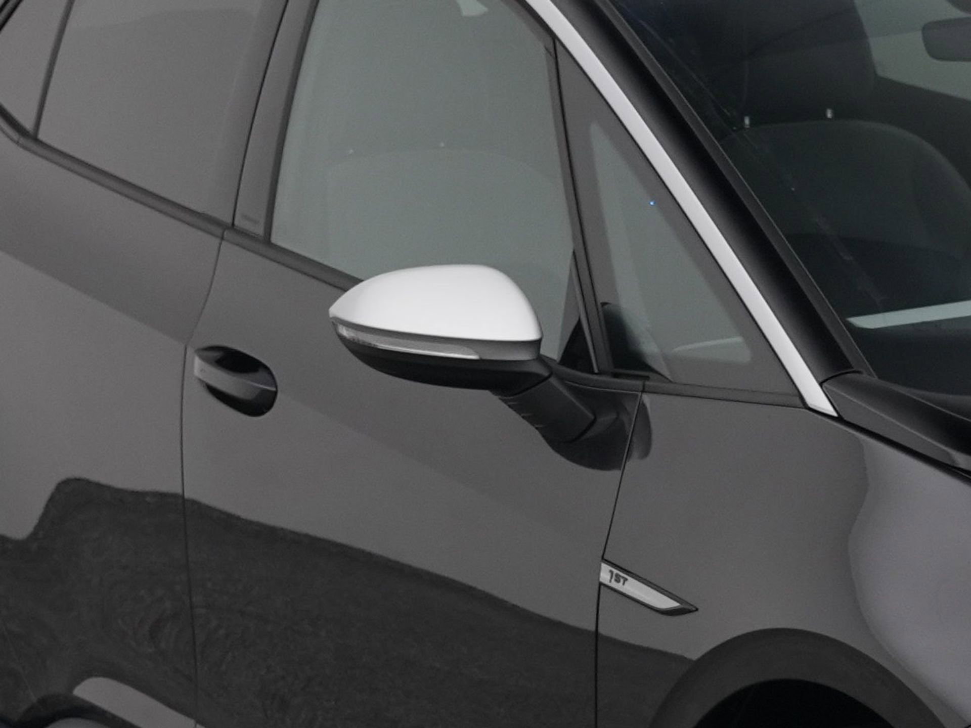 Auto afbeelding: 24