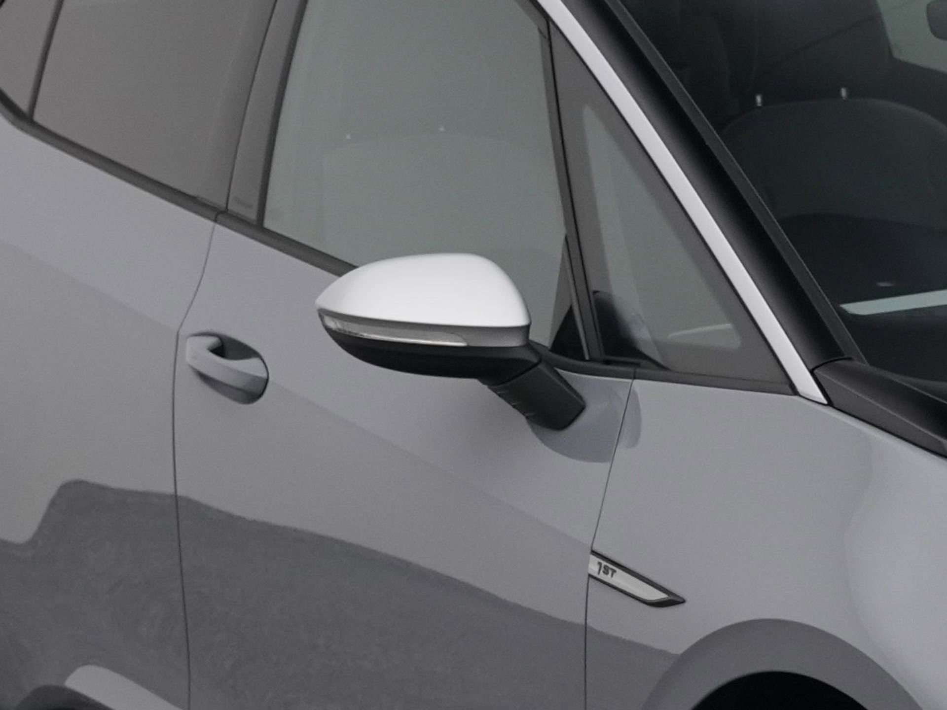 Auto afbeelding: 24