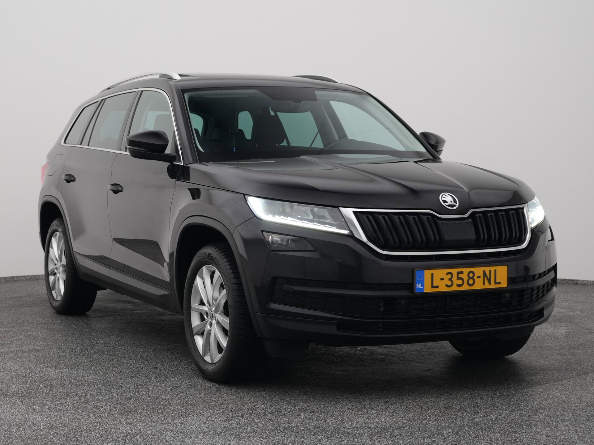 Auto afbeelding: 2