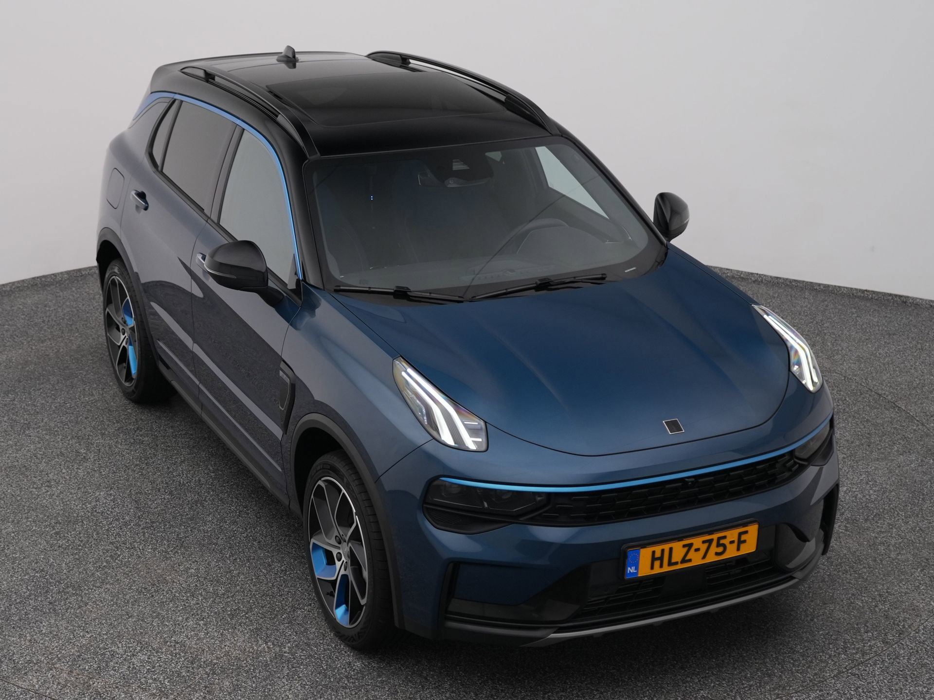 Auto afbeelding: 24