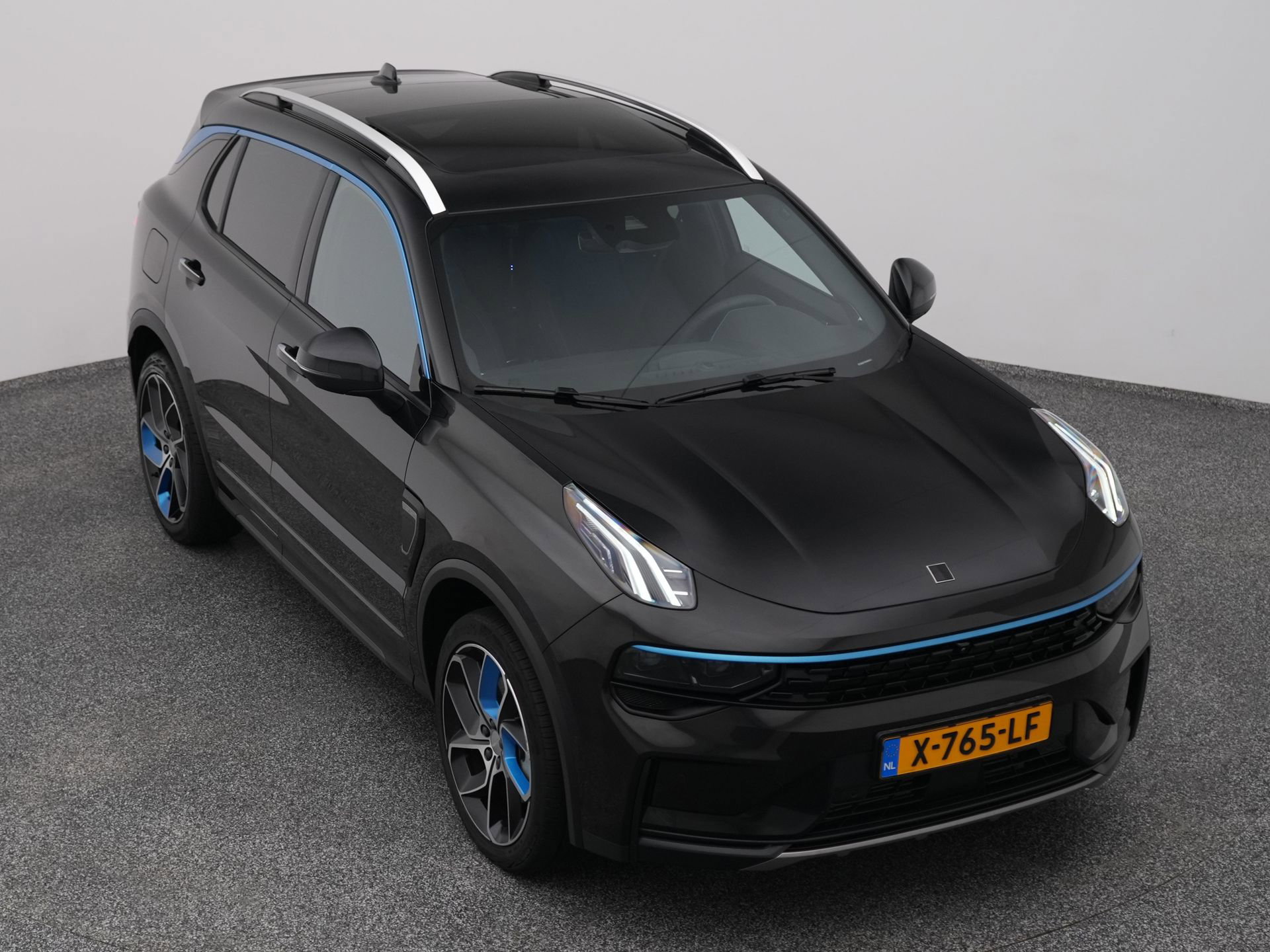 Auto afbeelding: 24