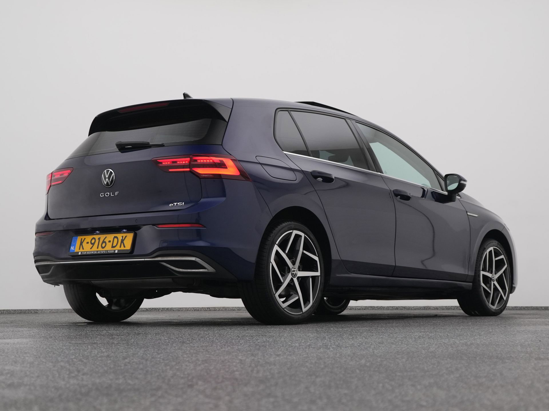 Auto afbeelding: 16