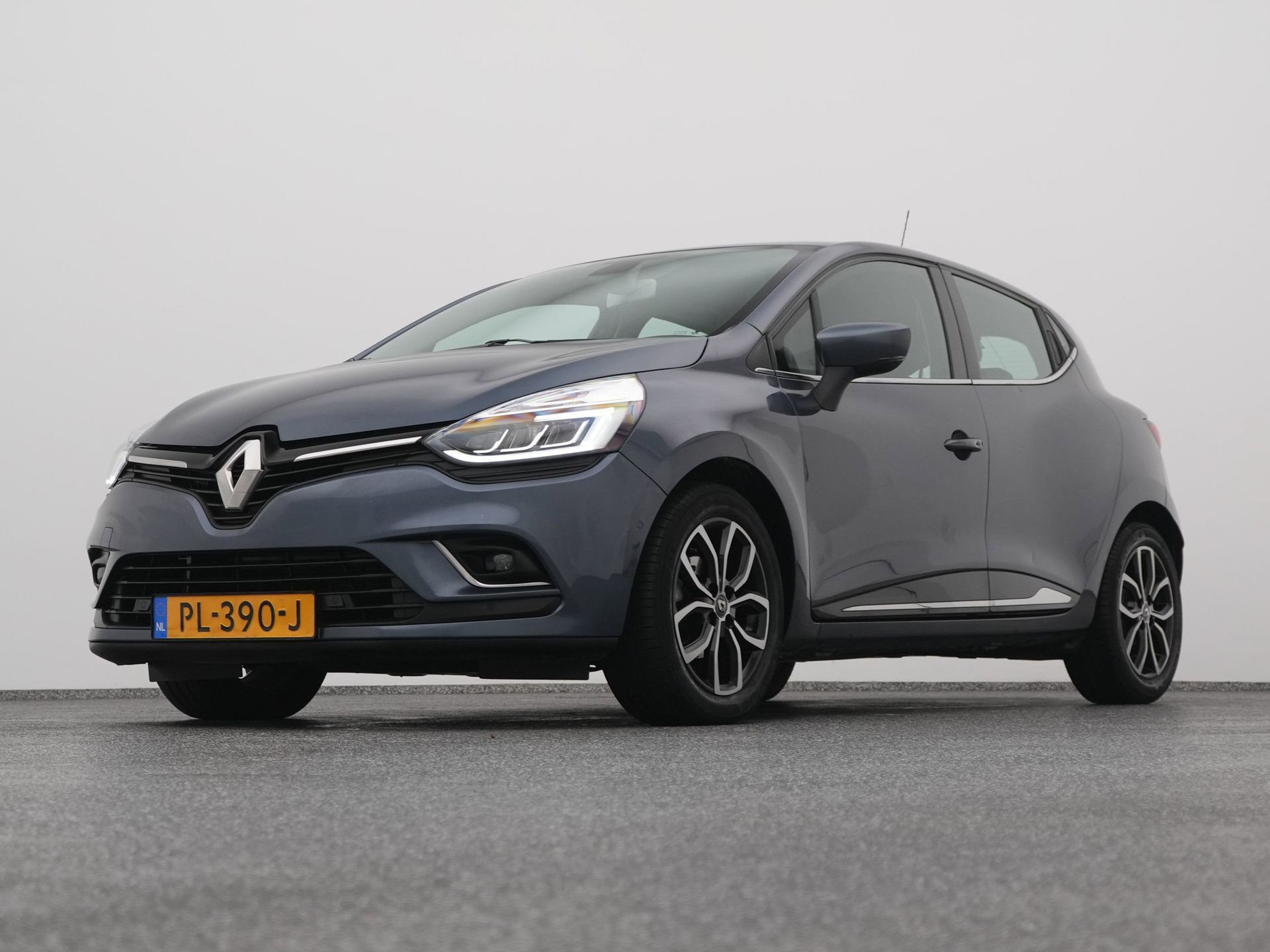 Auto afbeelding: 15