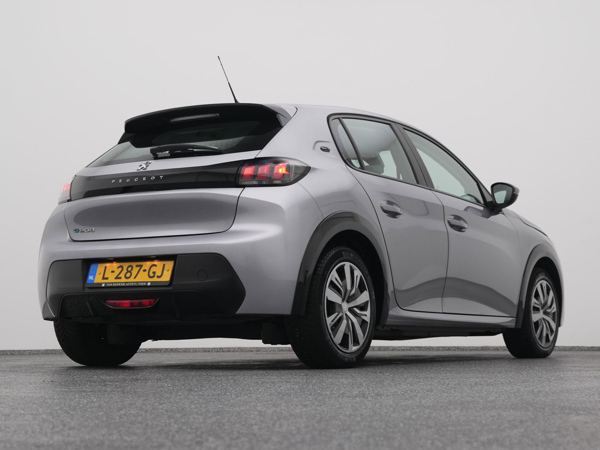 Auto afbeelding: 16