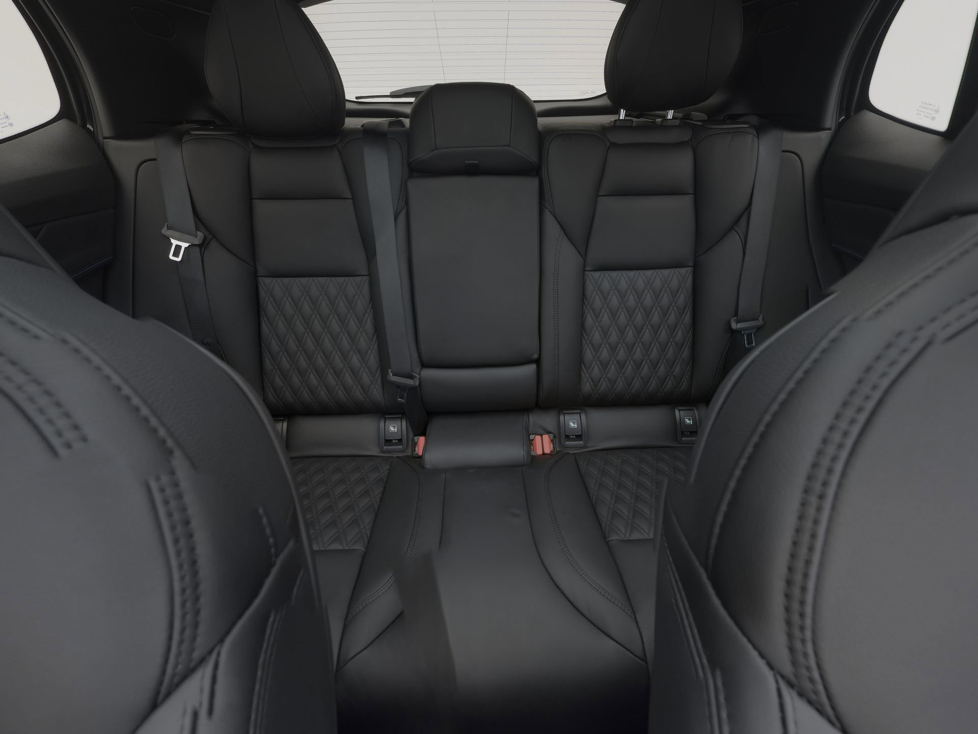 Auto afbeelding: 4