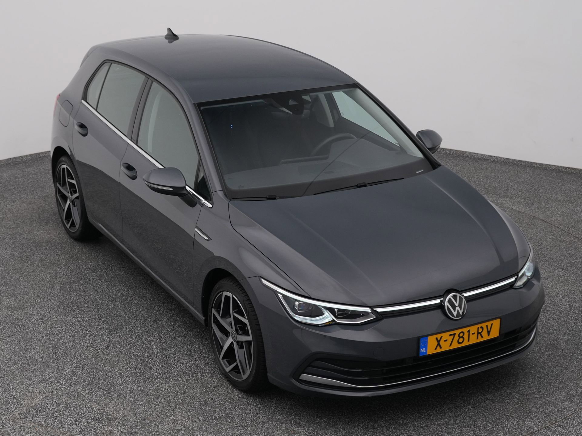 Auto afbeelding: 24