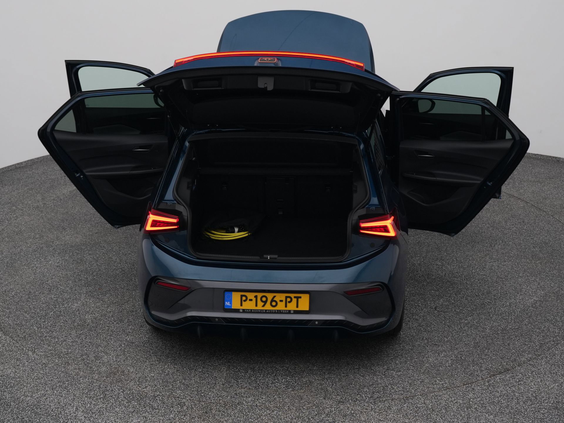 Auto afbeelding: 30