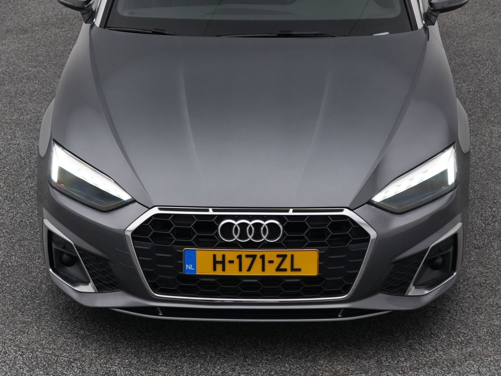 Auto afbeelding: 30