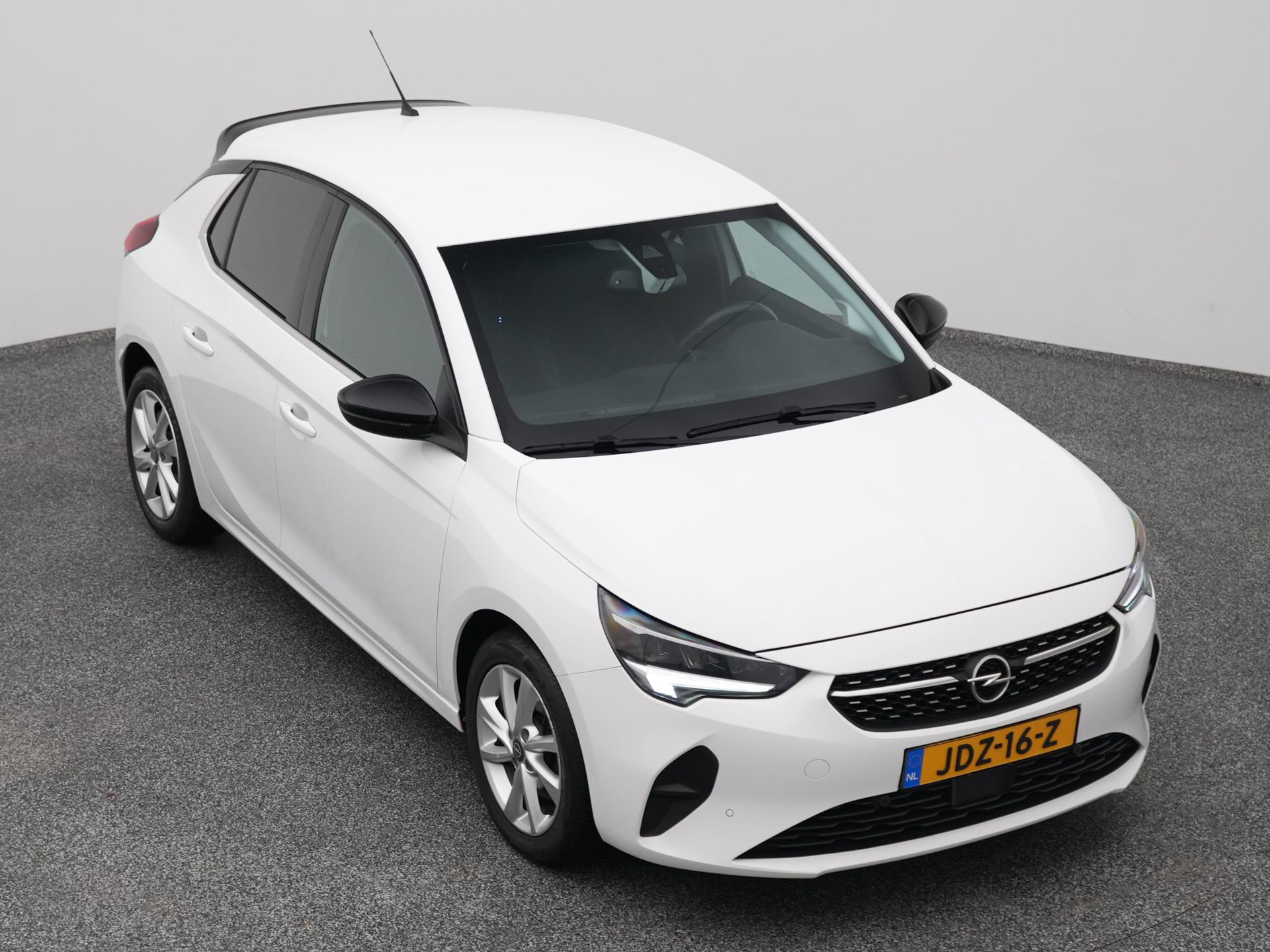 Auto afbeelding: 24