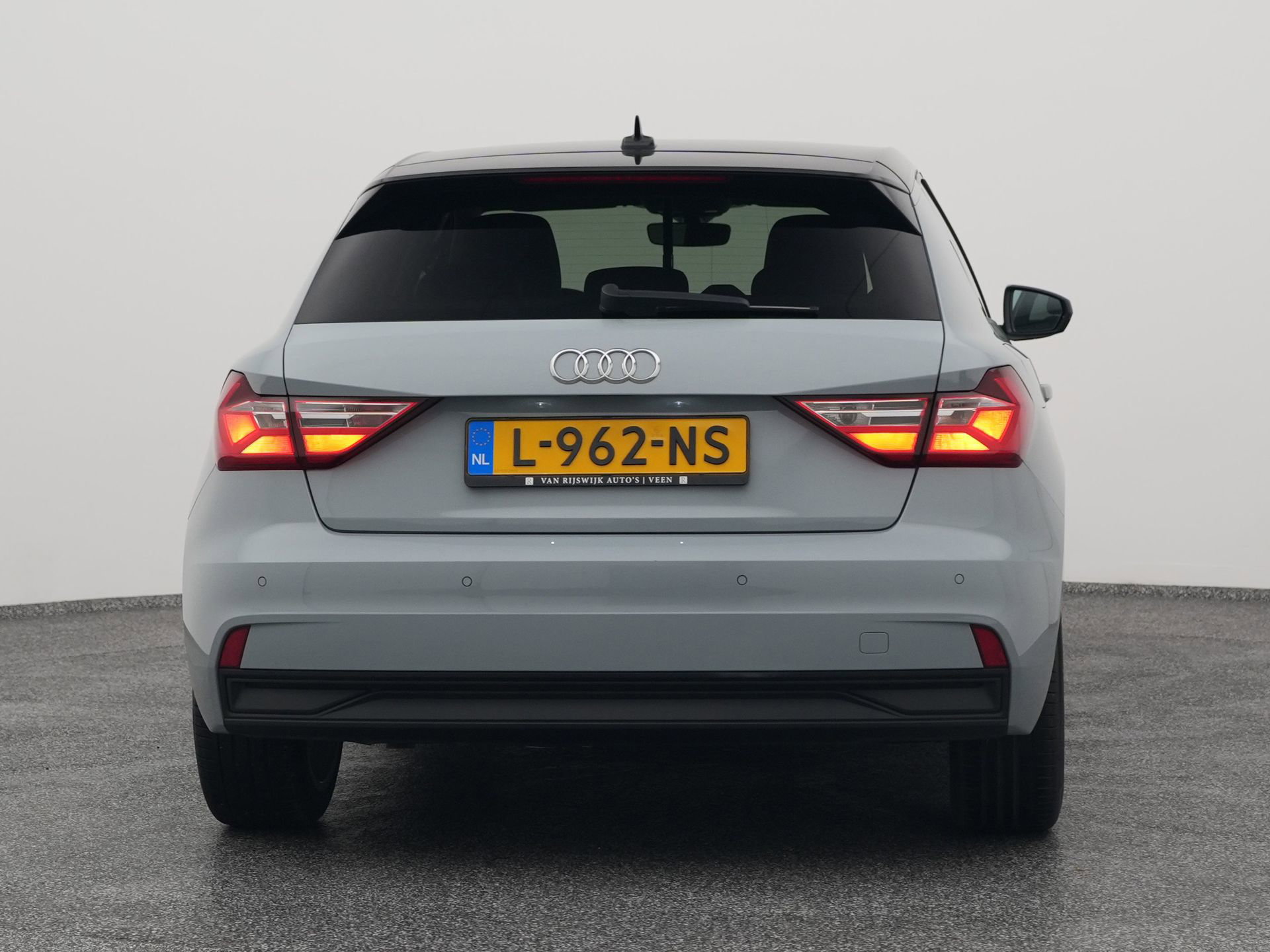 Auto afbeelding: 10