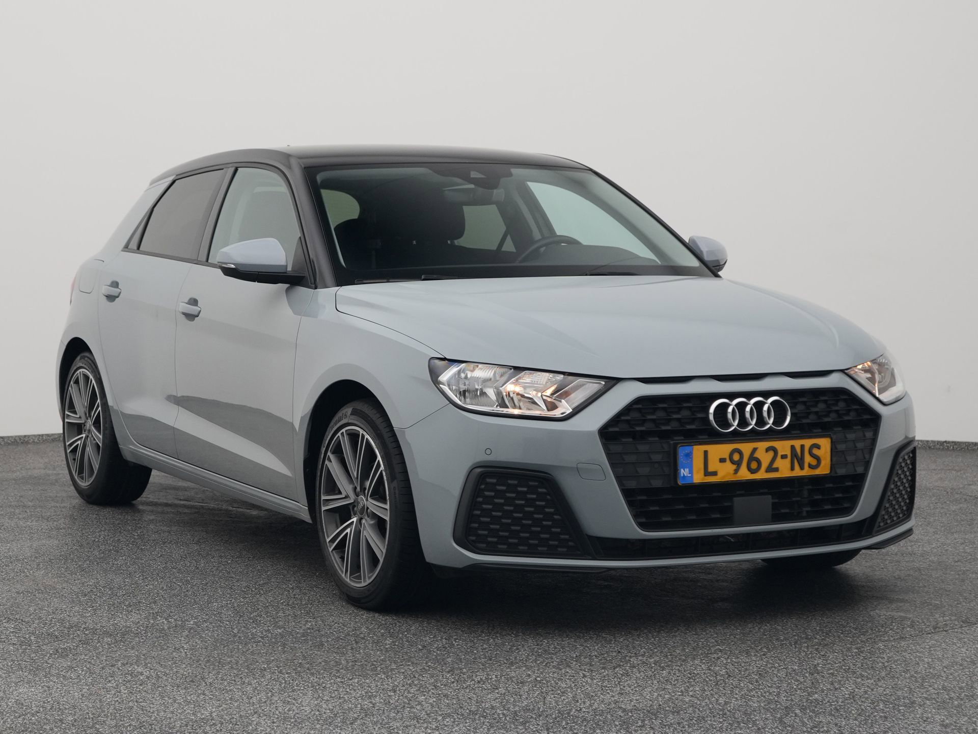 Auto afbeelding: 2