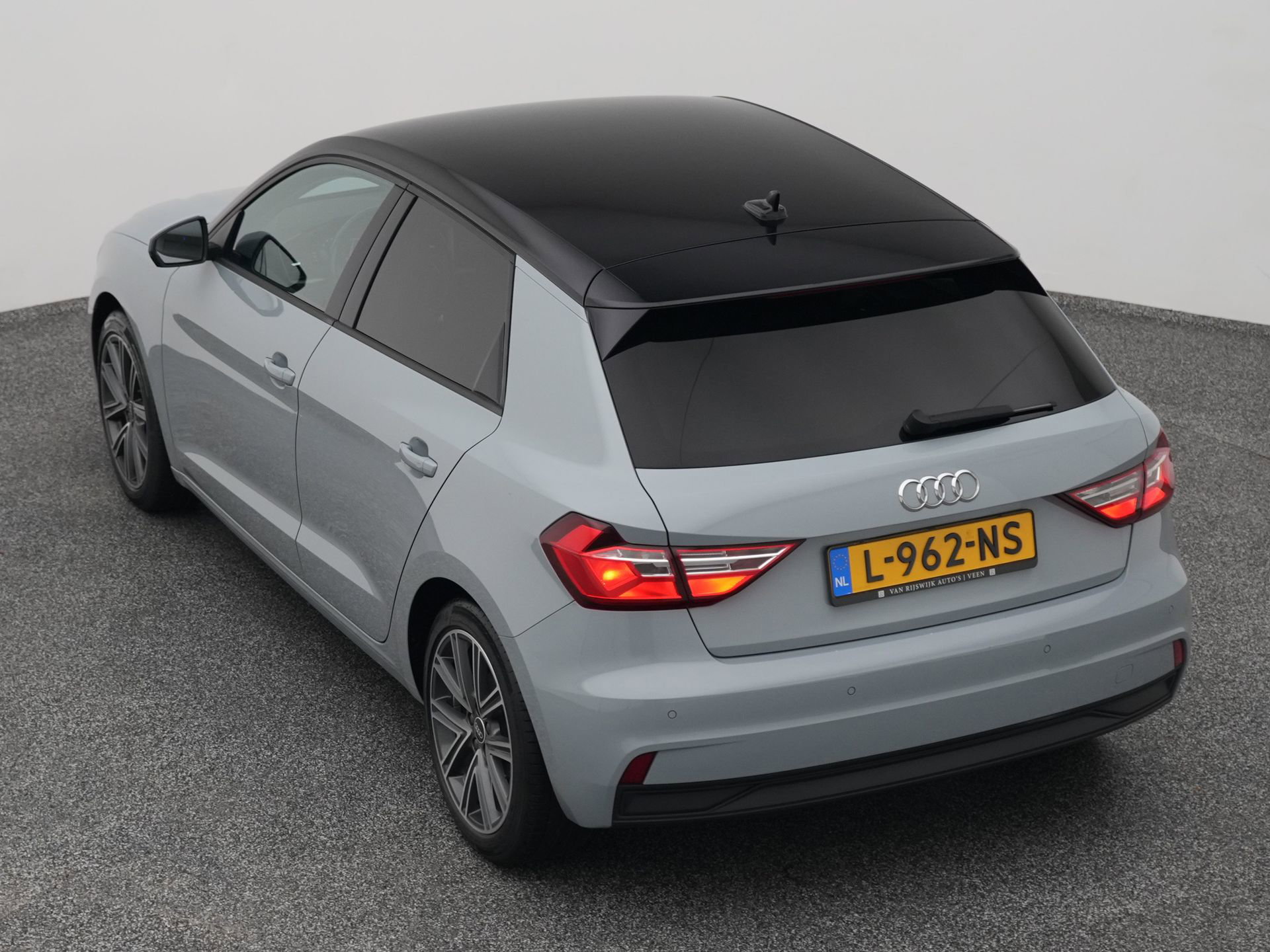 Auto afbeelding: 25