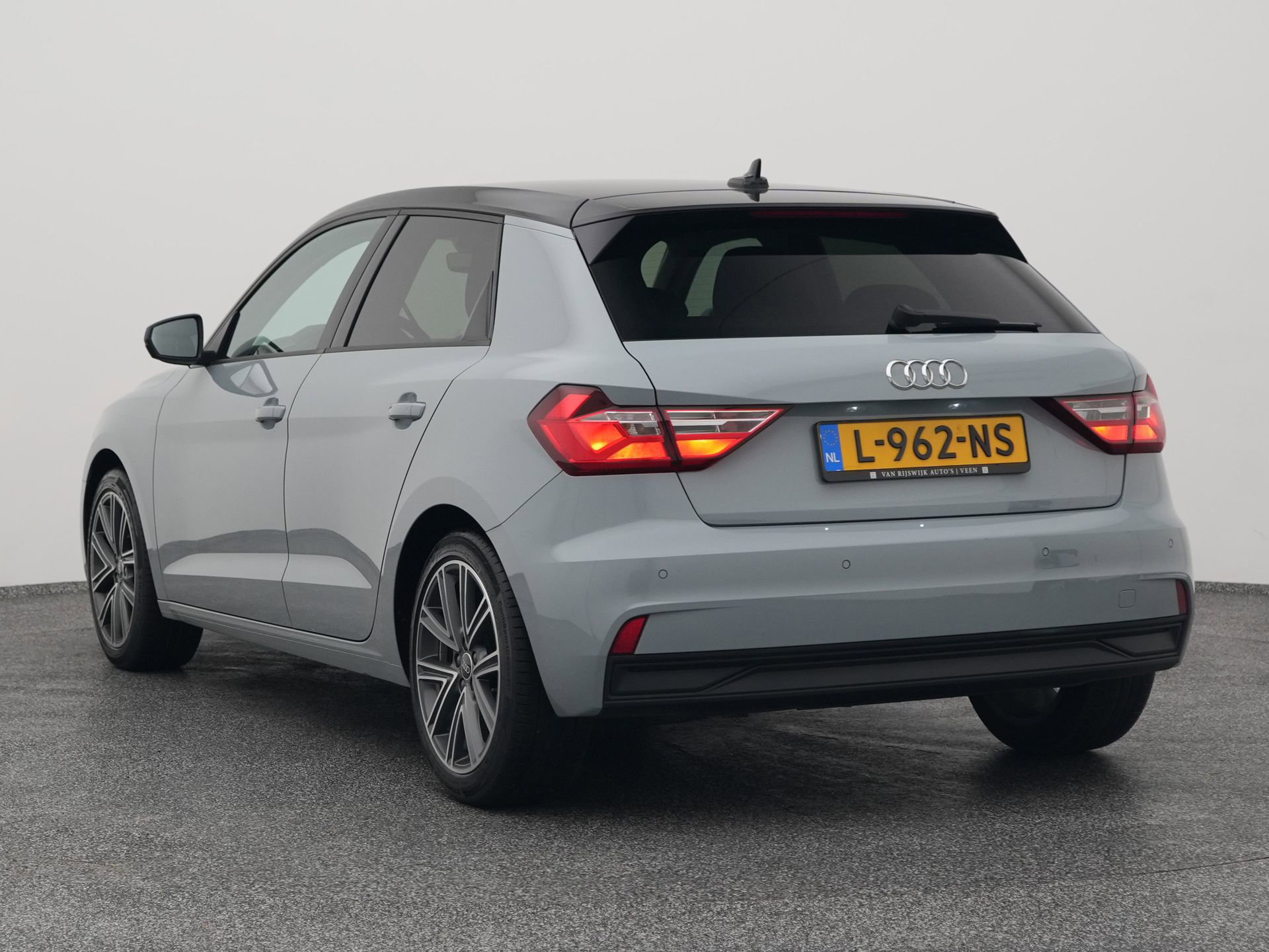 Auto afbeelding: 5