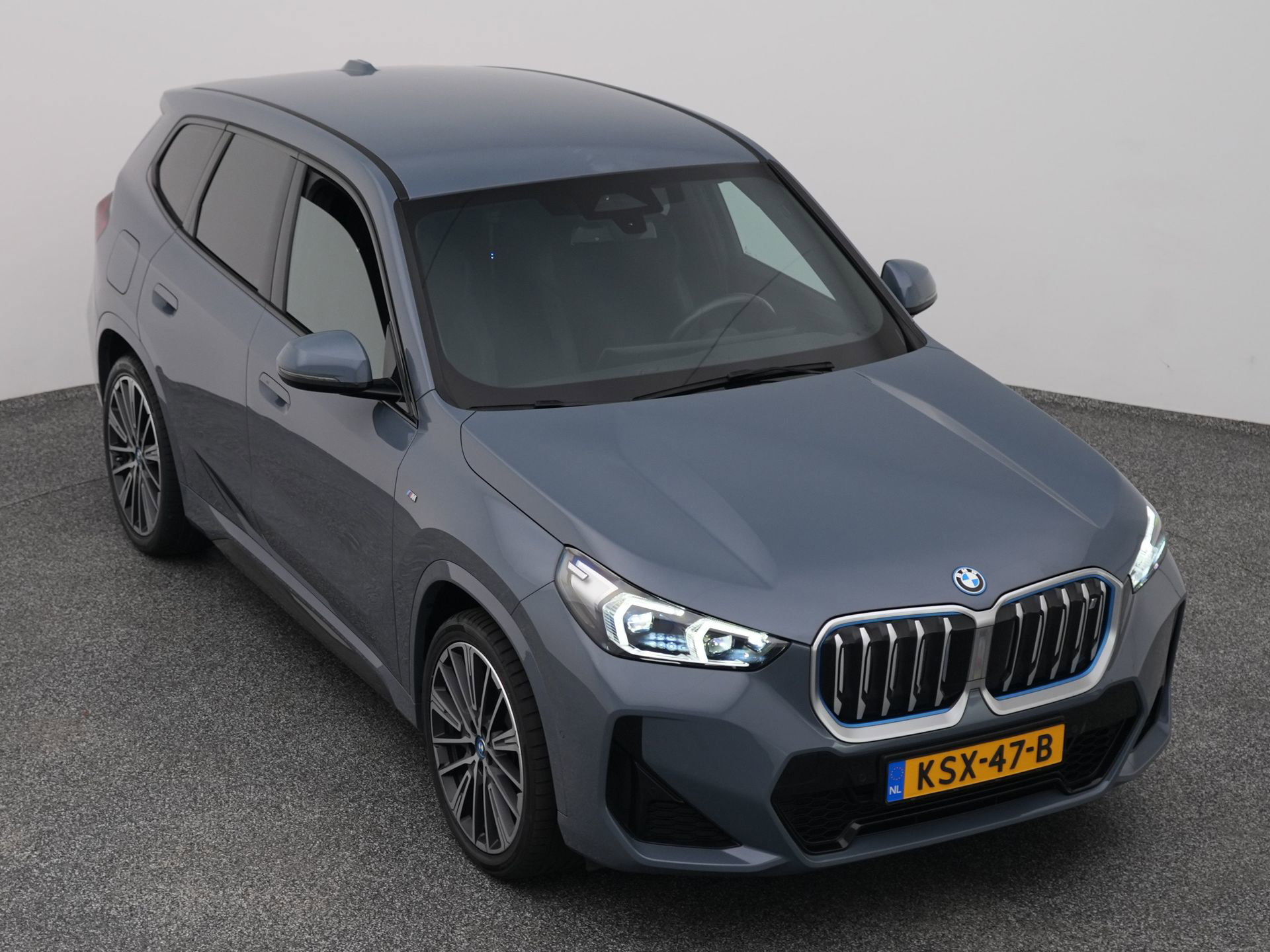 Auto afbeelding: 24