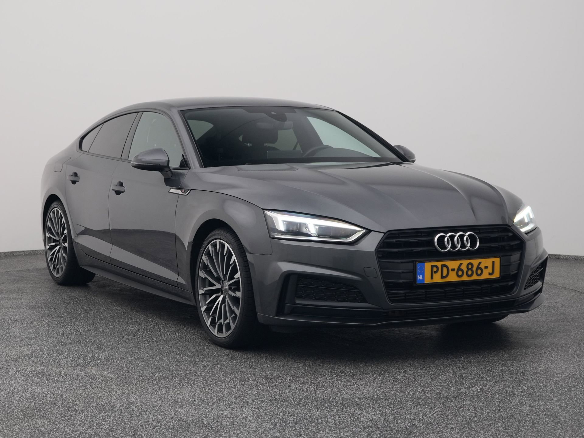 Auto afbeelding: 2