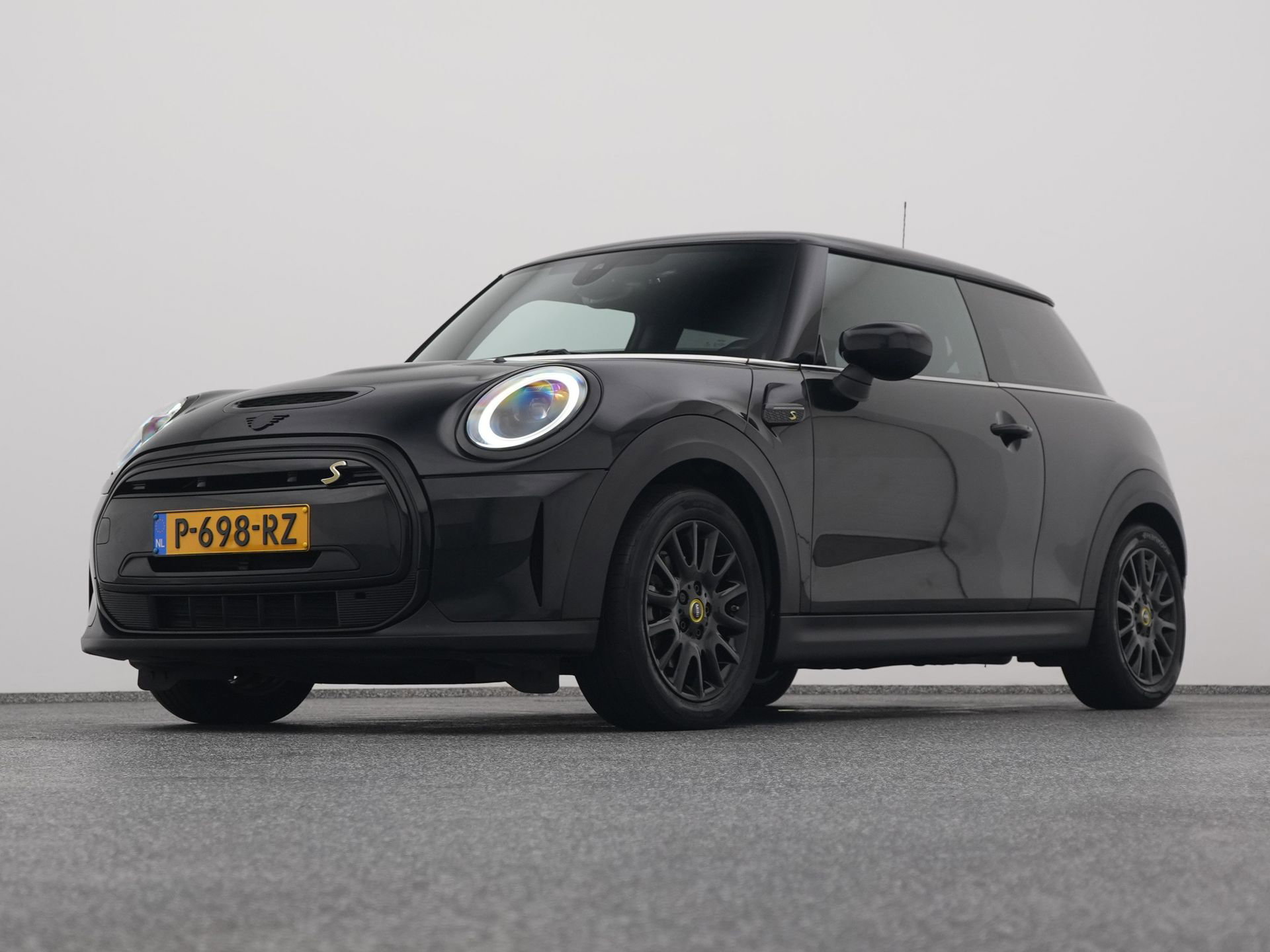 Auto afbeelding: 16
