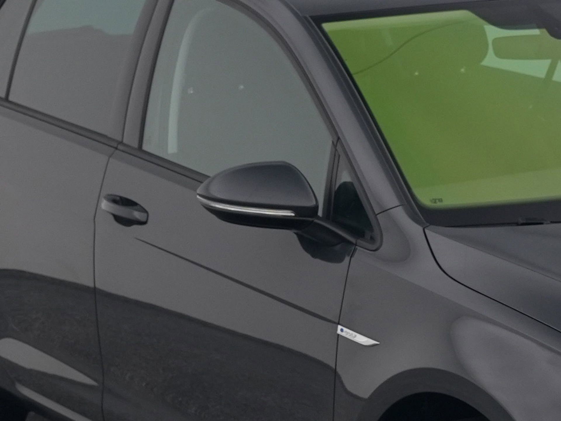 Auto afbeelding: 24