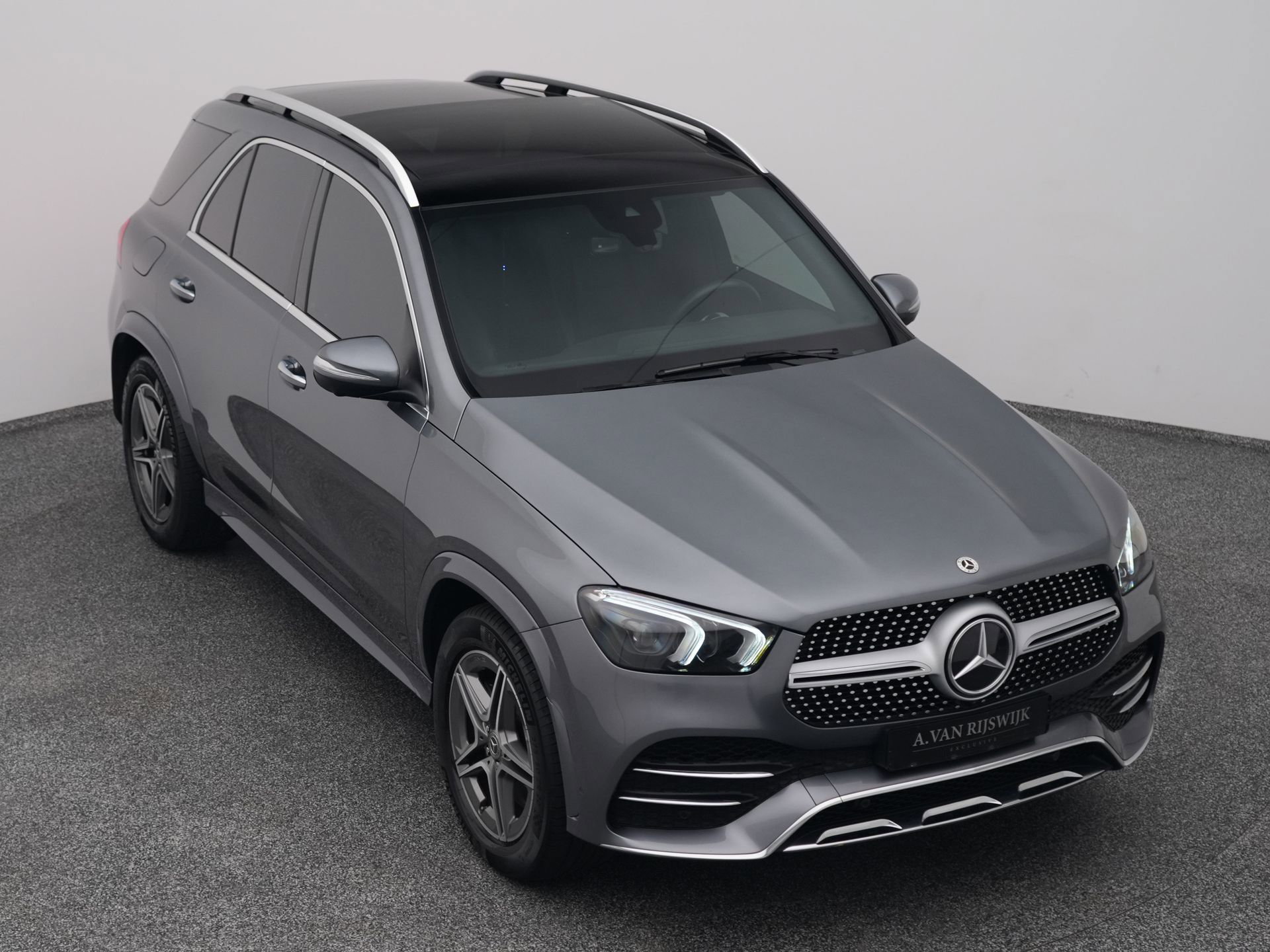 Auto afbeelding: 24
