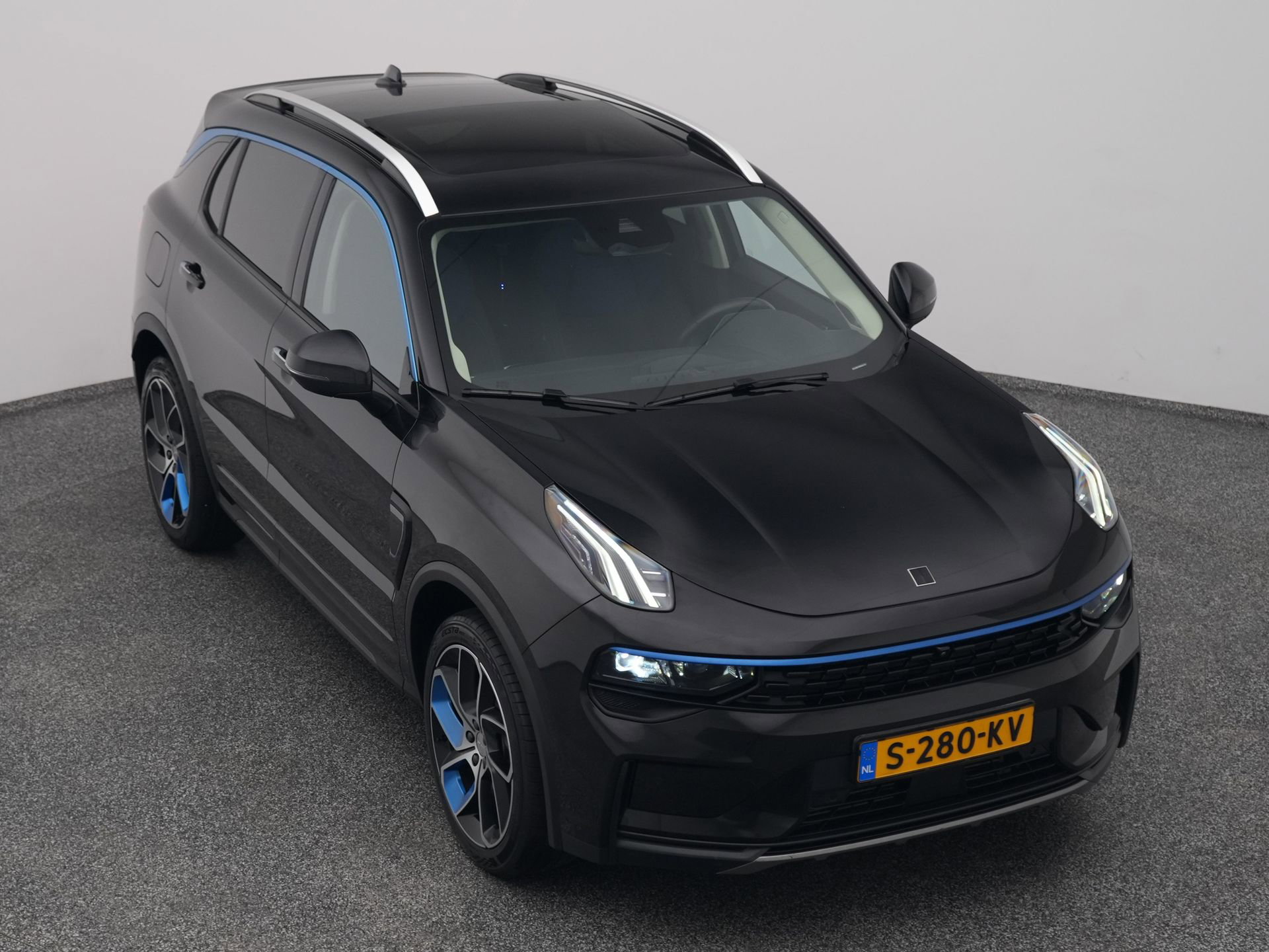 Auto afbeelding: 24