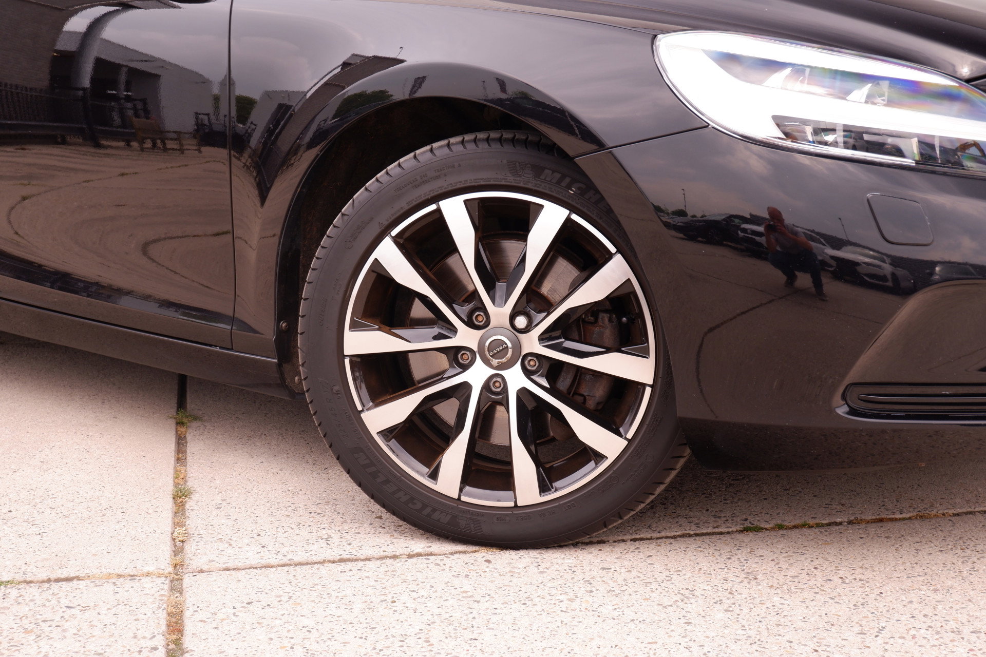 Volvo V40