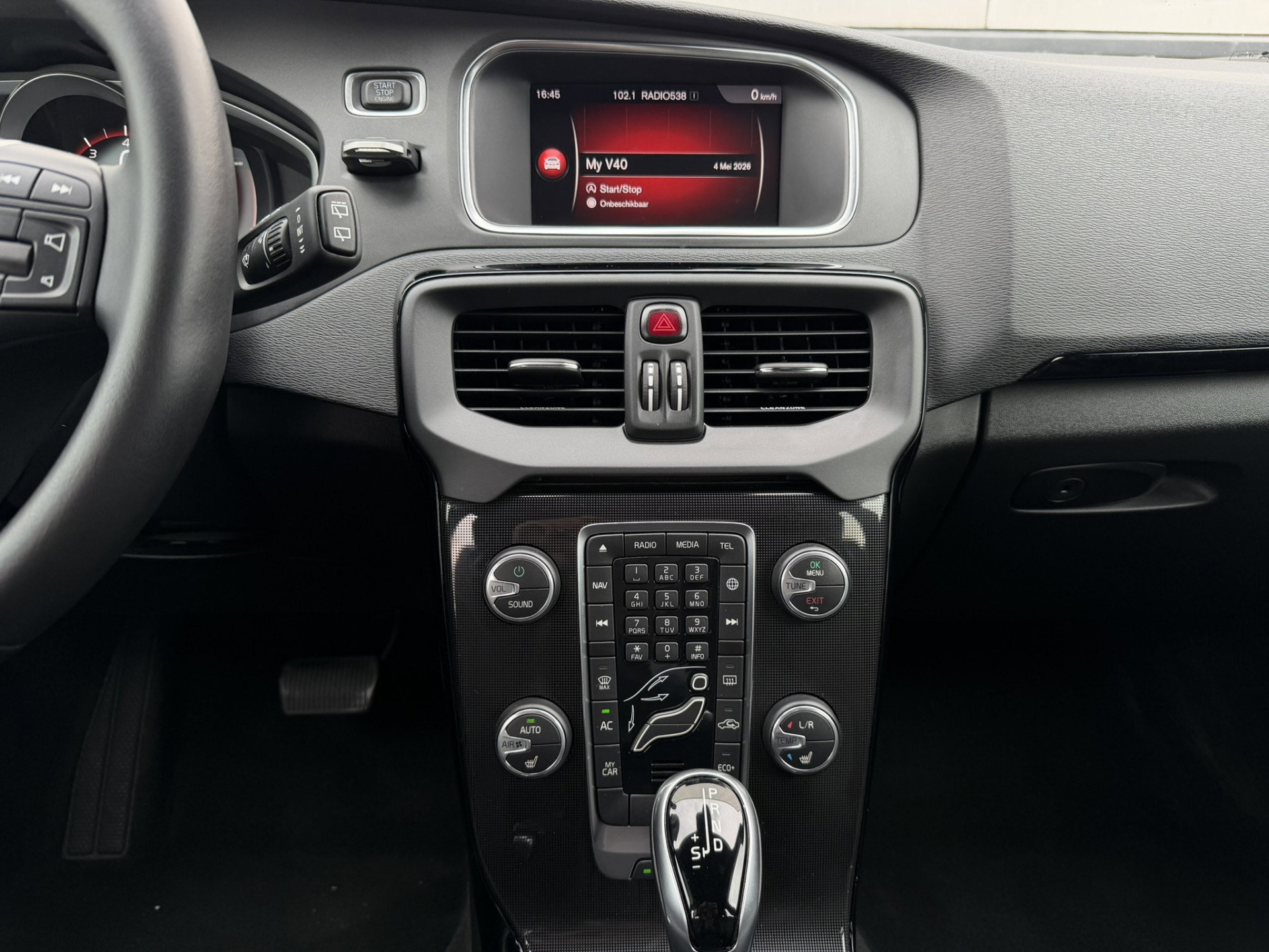 Volvo V40