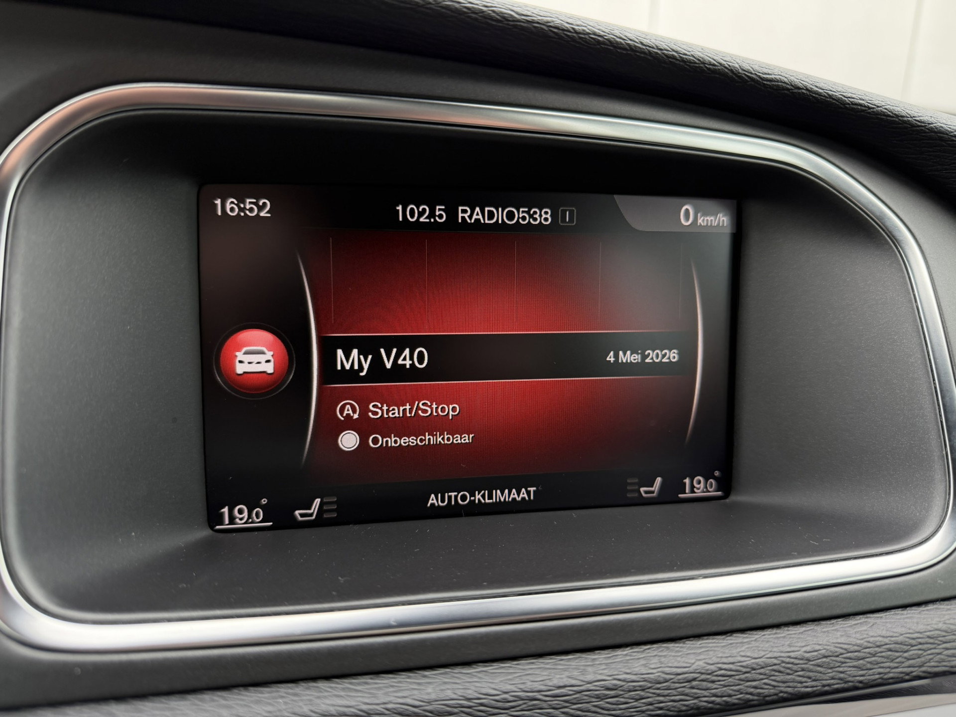 Volvo V40